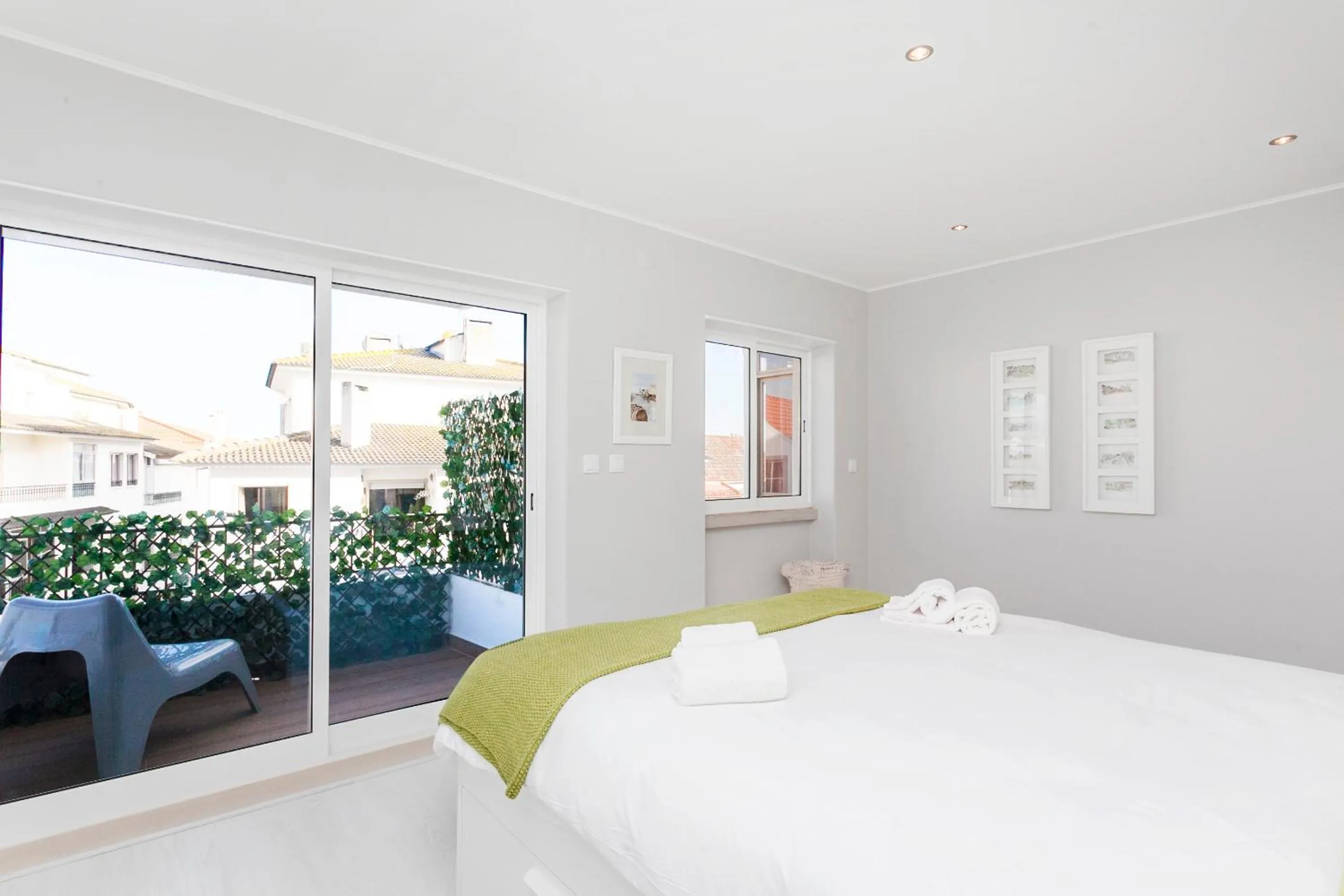 Bedroom, Bed in Bright Visconde Apartment
