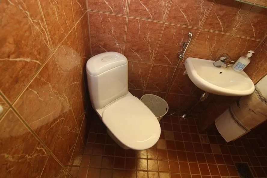 Bathroom in Wanhan Apteekin Majatalo