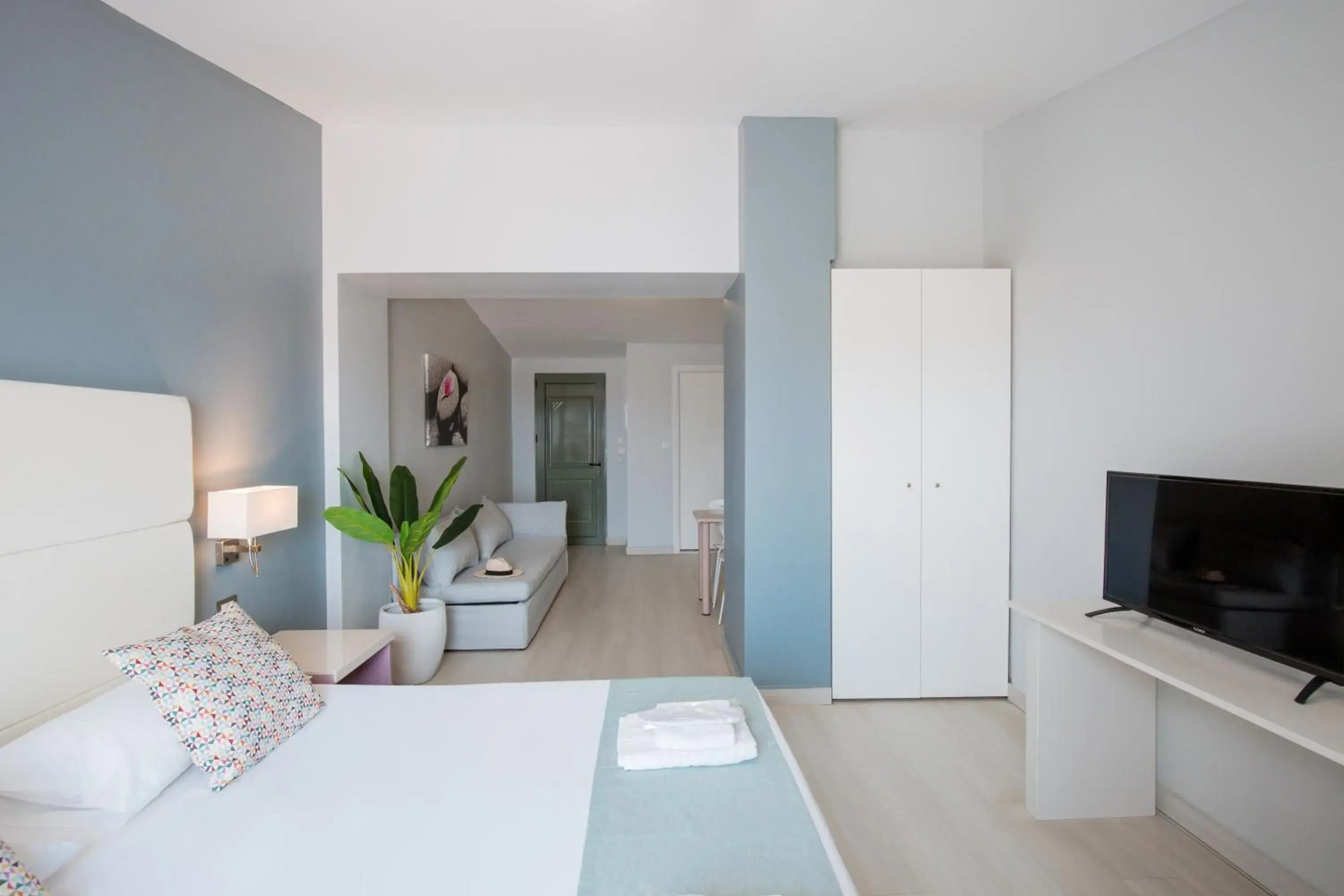 Photo of the whole room, Bed in Sunrise Village Hotel - All Inclusive Photo of the whole room, Bed in Sunrise Village Hotel - All Inclusive