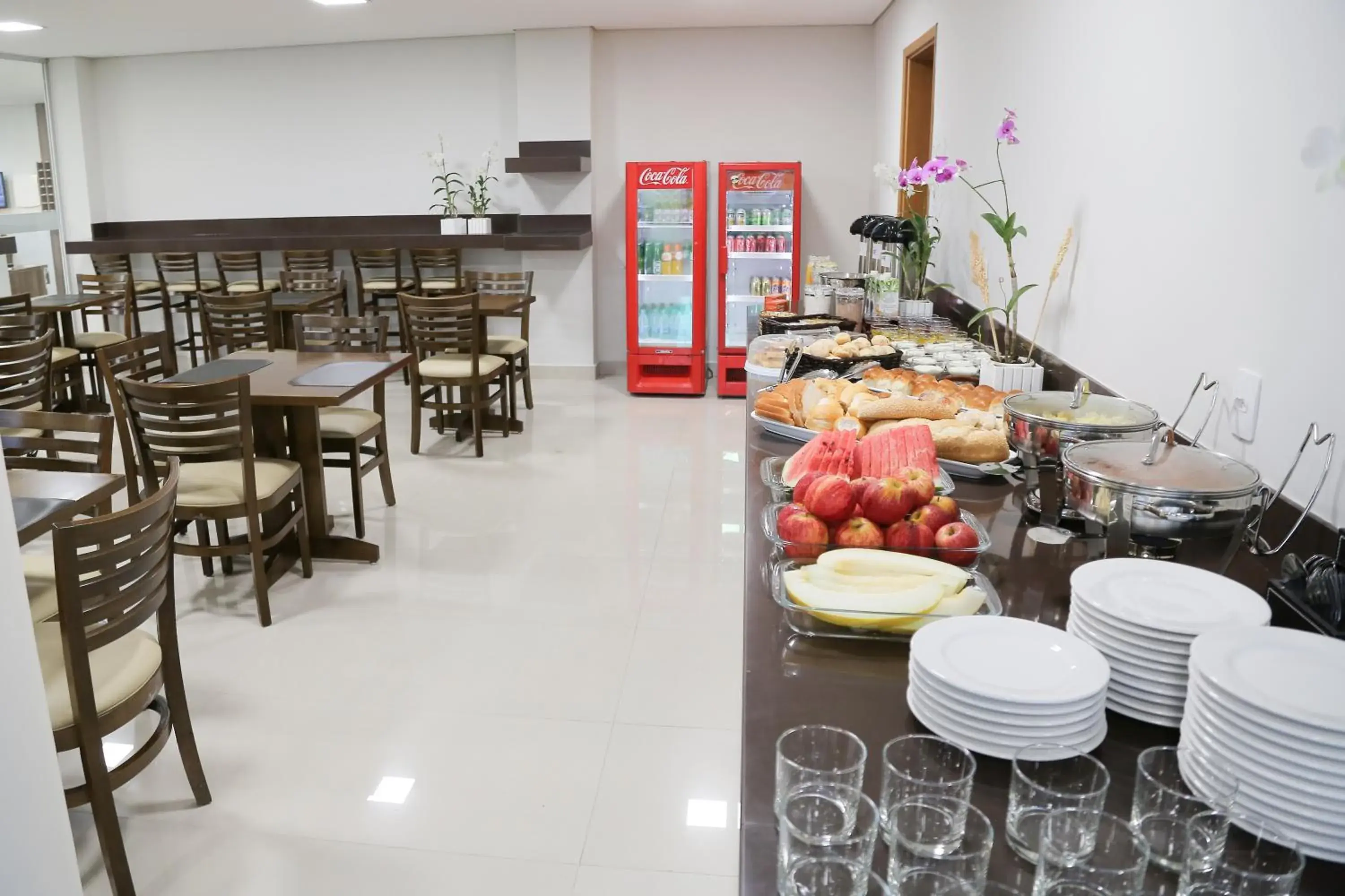 Restaurant/places to eat in Rota Hoteis Itumbiara Restaurant/places to eat in Rota Hoteis Itumbiara