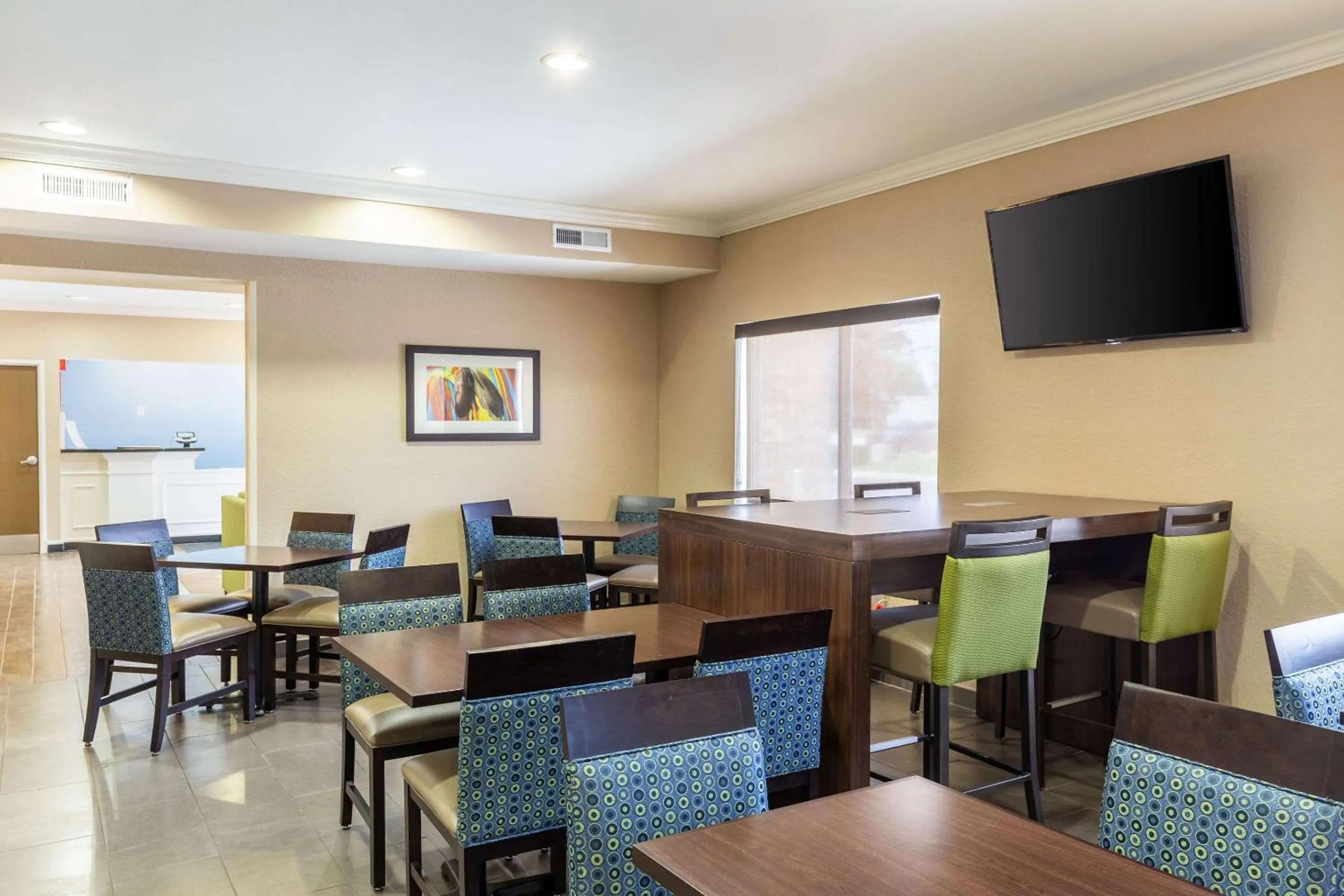 Restaurant/places to eat in Comfort Inn South Tulsa - Woodland Hills