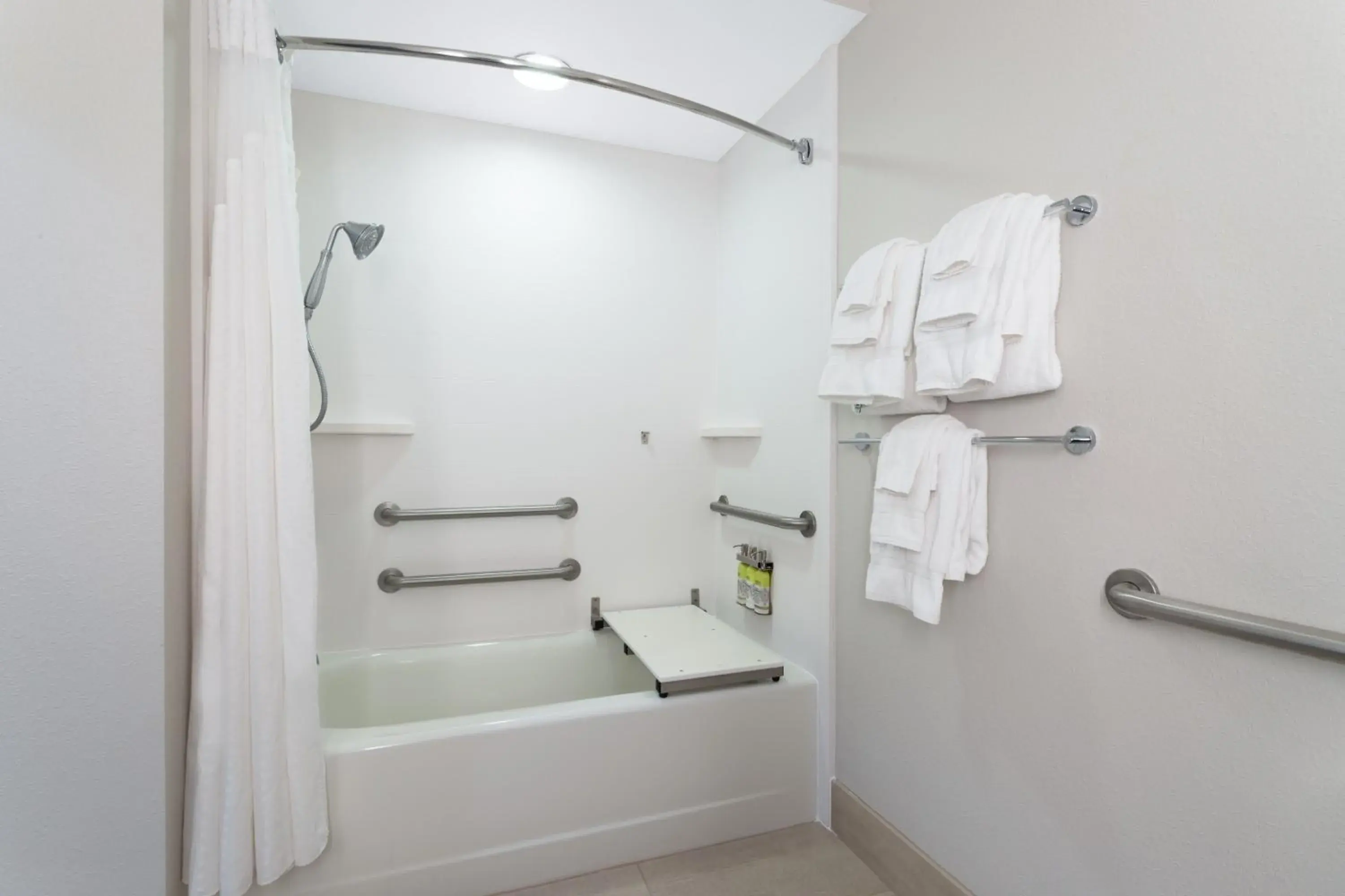 Deluxe King Room with Two King Beds - Disability Access in Holiday Inn Express Crystal River by IHG Deluxe King Room with Two King Beds - Disability Access in Holiday Inn Express Crystal River by IHG