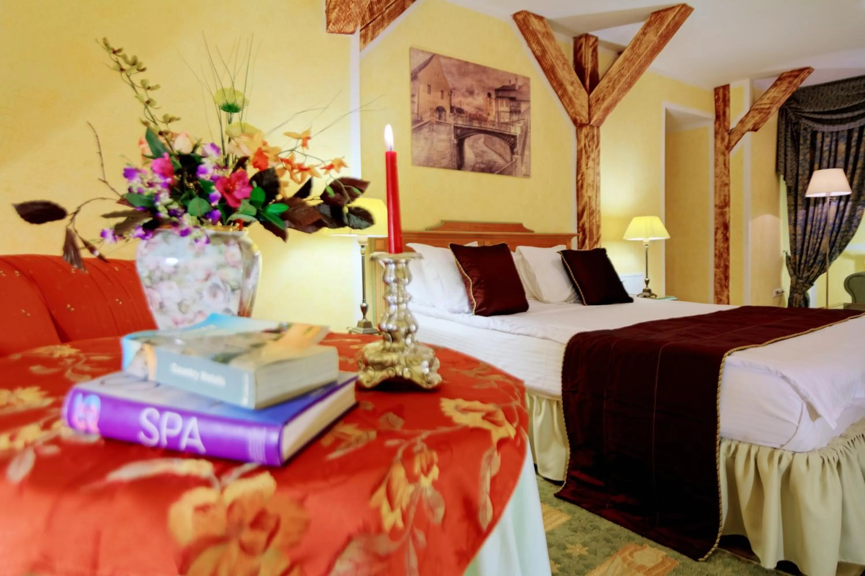 Bed in Hotel The Council