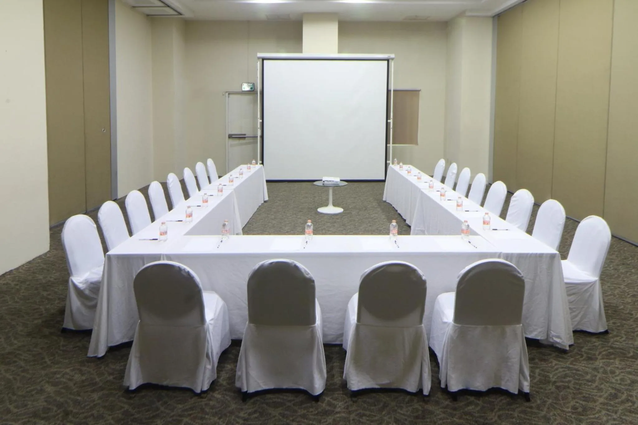 Meeting/conference room in Holiday Inn Express Ciudad Del Carmen by IHG