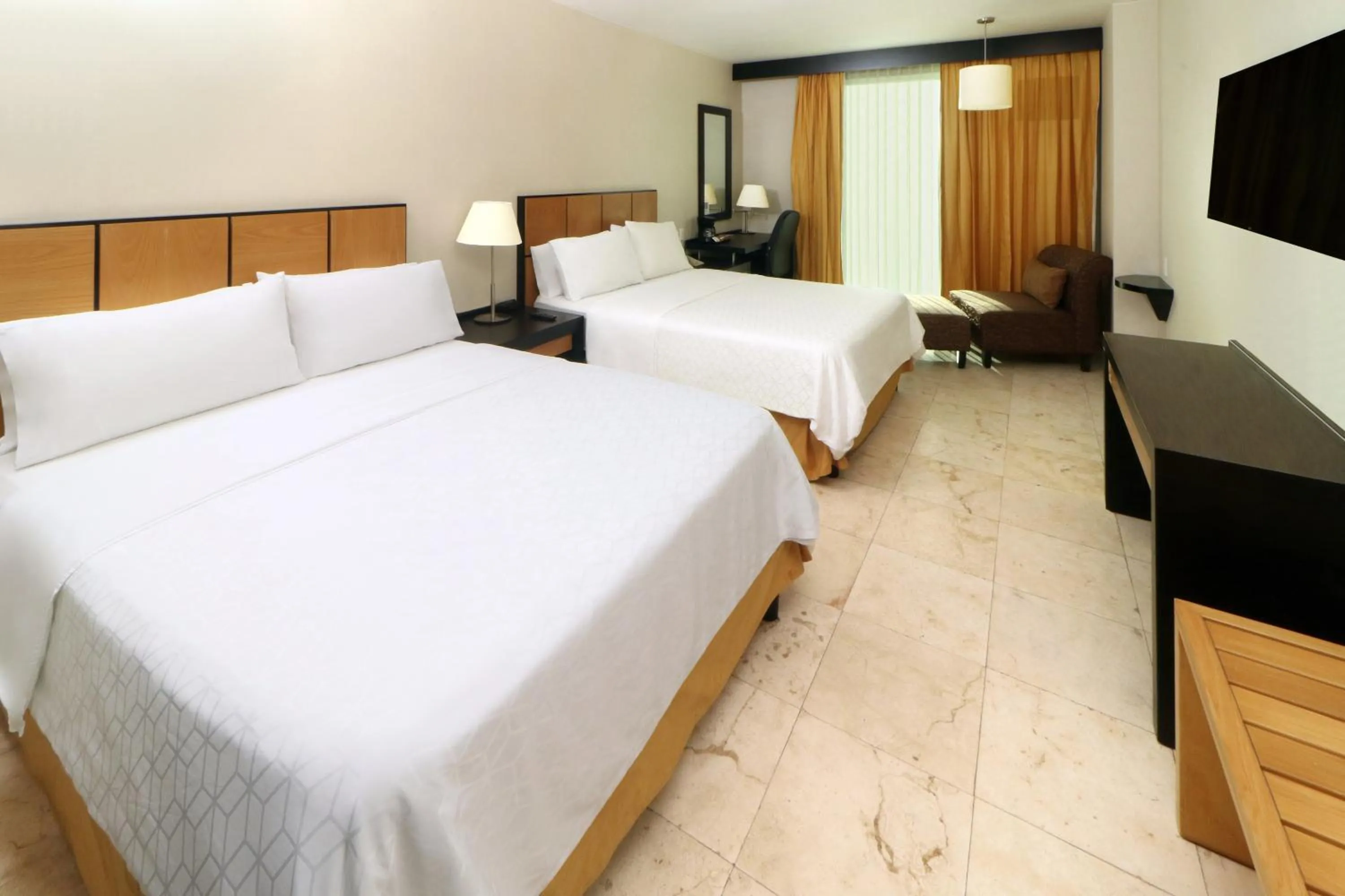 Photo of the whole room in Hotel Viajero Plus