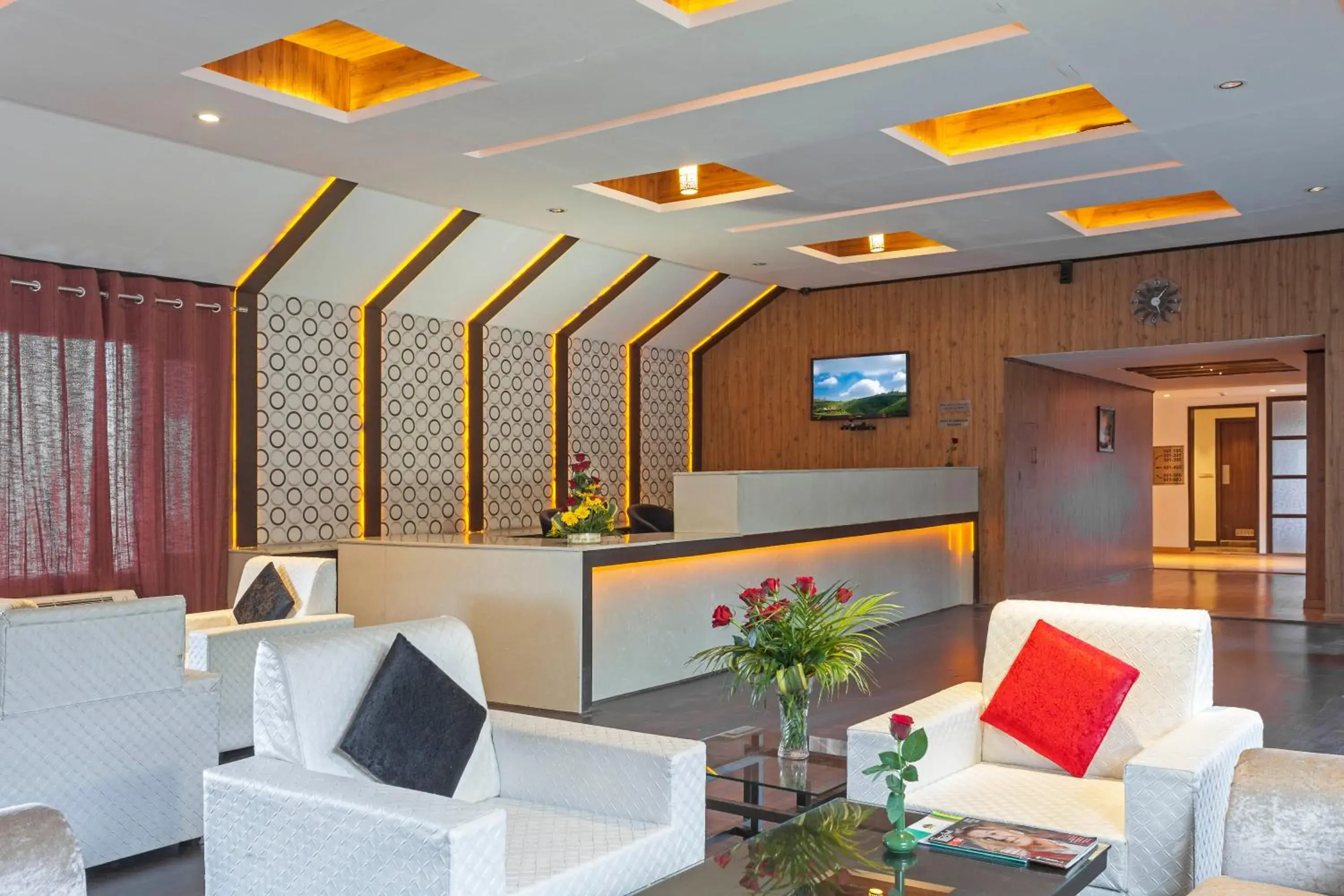 Lobby or reception in Sterling Kufri Lobby or reception in Sterling Kufri