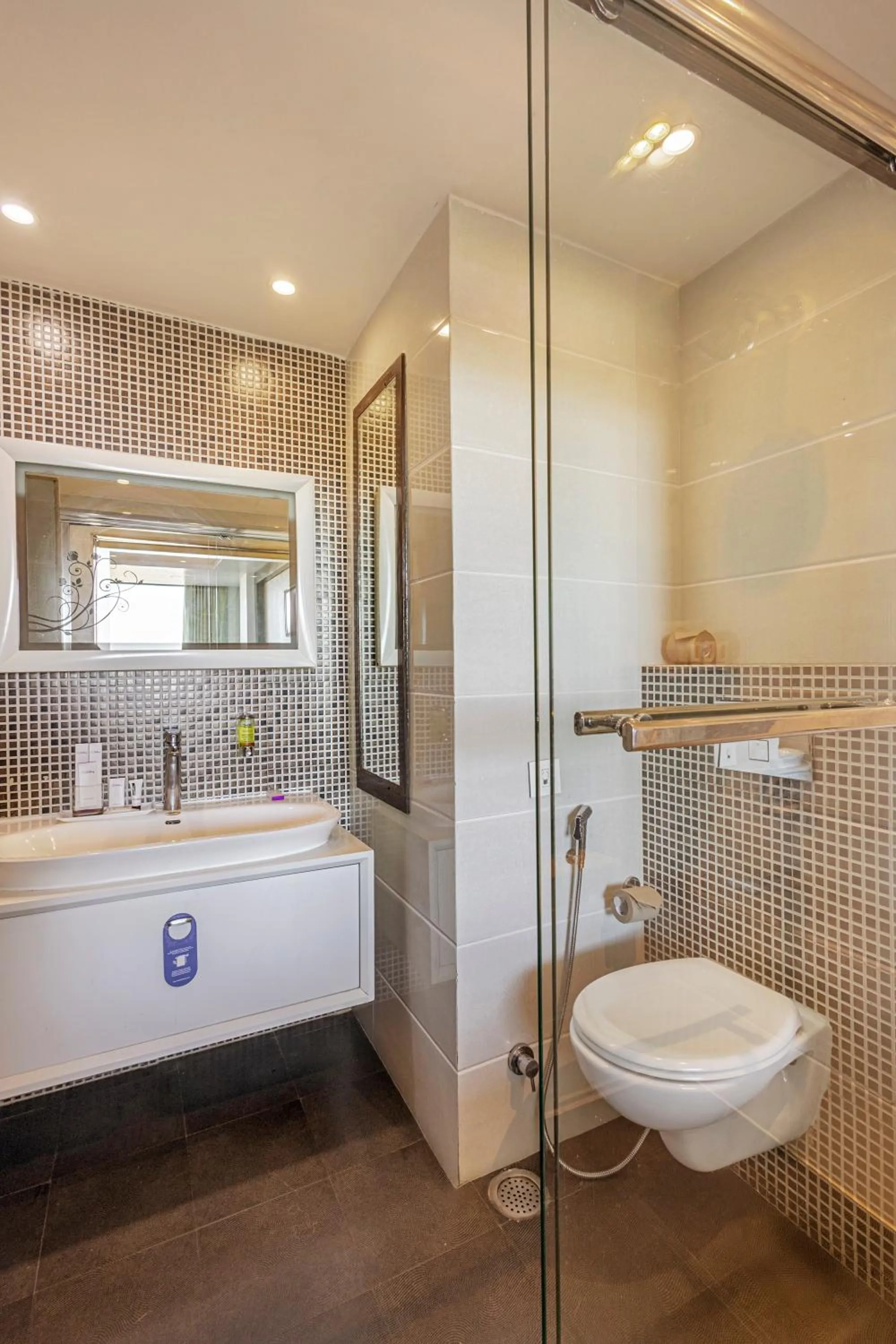 Bathroom in Sterling Kufri