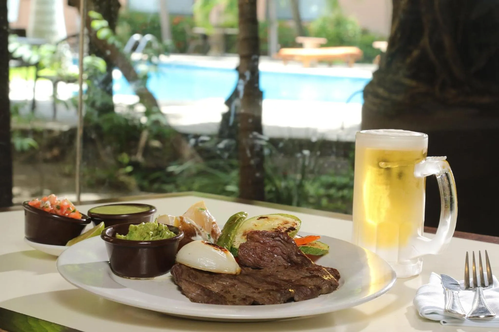 Photo of the whole room in Holiday Inn Ciudad Del Carmen by IHG