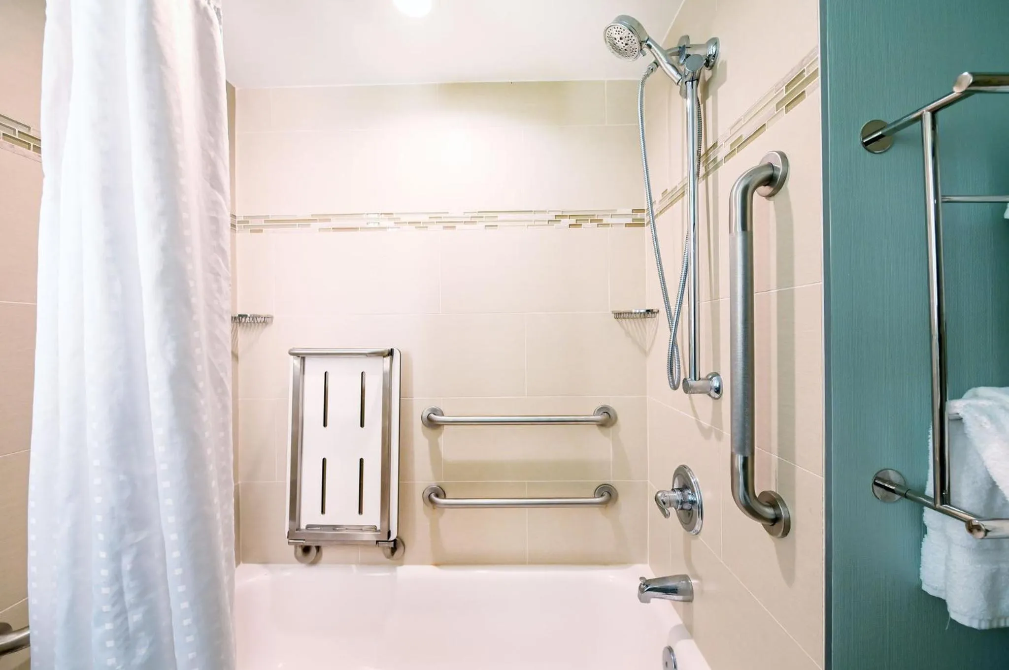 Photo of the whole room in Holiday Inn University Area Charlottesville by IHG