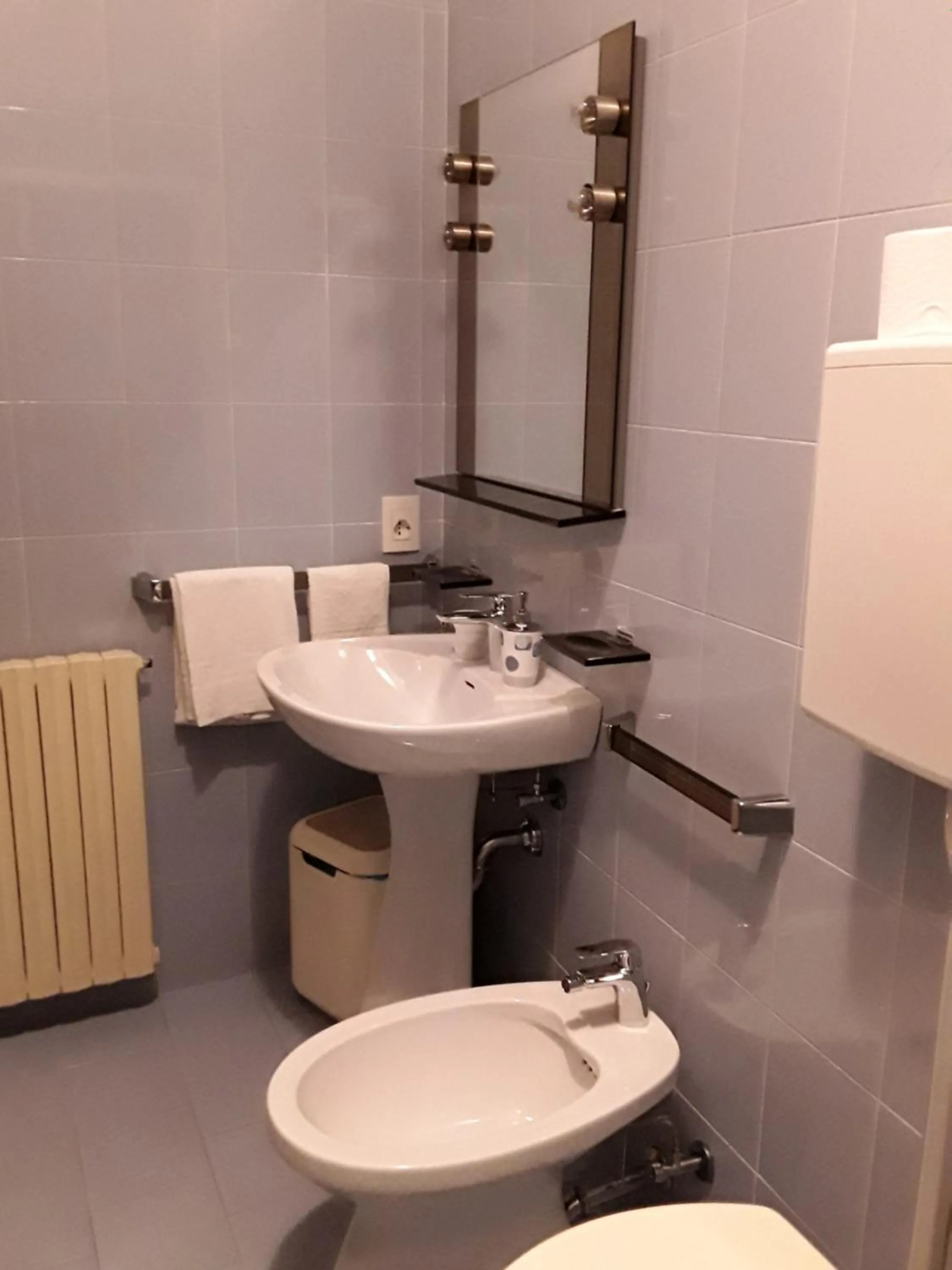 Bathroom in Camere Porto Vecchio con parcheggio a pochi passi dal castello