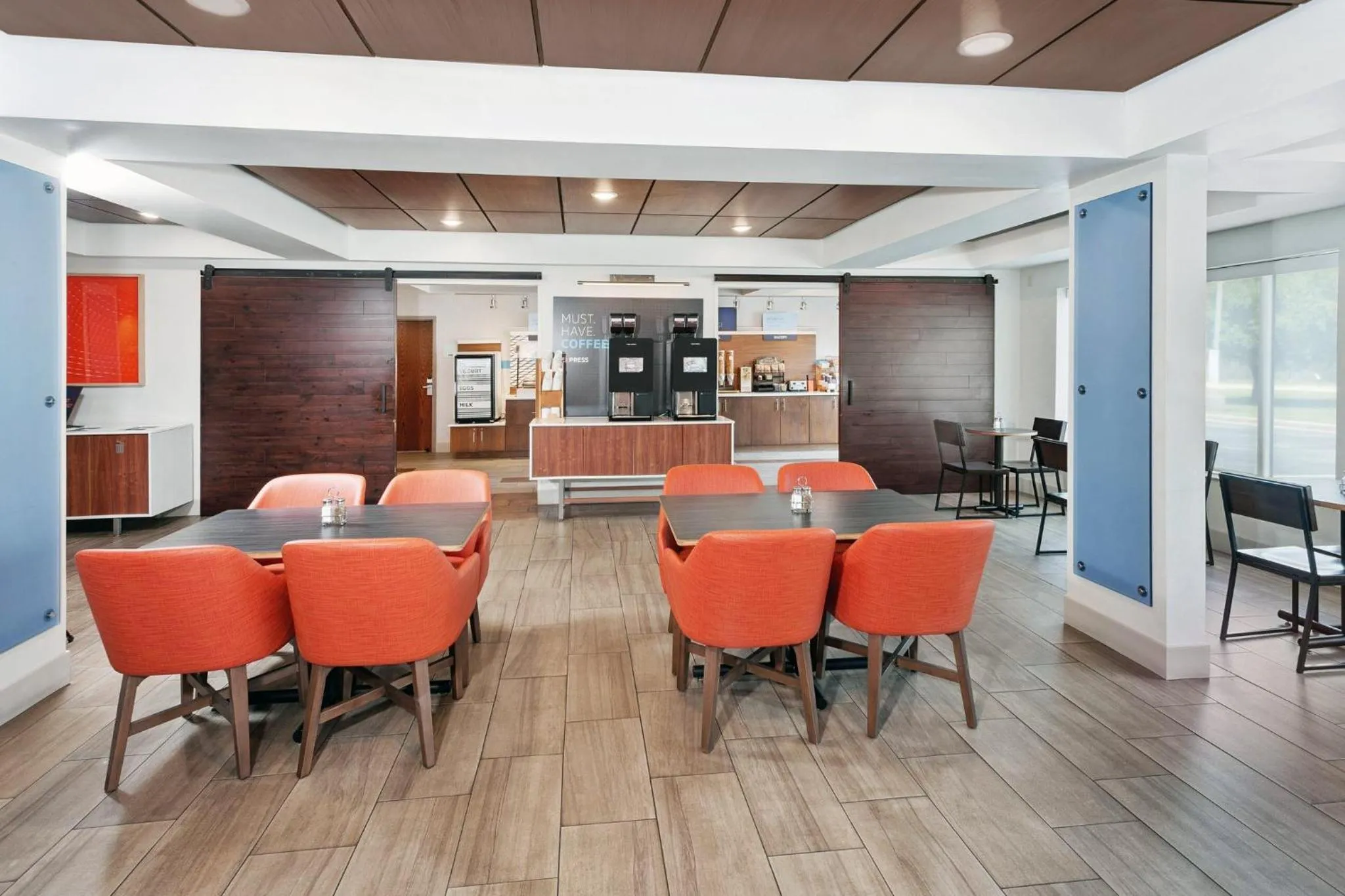 Breakfast in Holiday Inn Express Hotel & Suites Urbana-Champaign-U of I Area by IHG