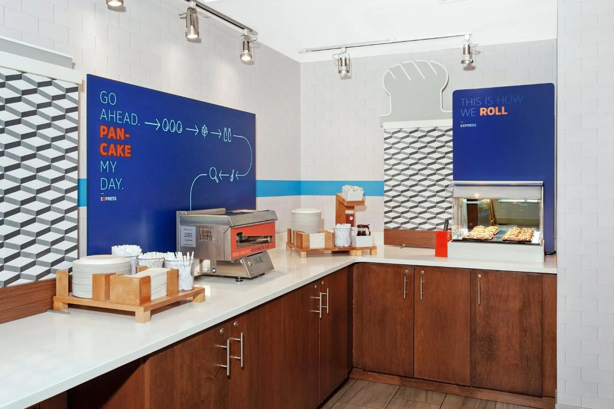 Breakfast in Holiday Inn Express Hotel & Suites Urbana-Champaign-U of I Area by IHG