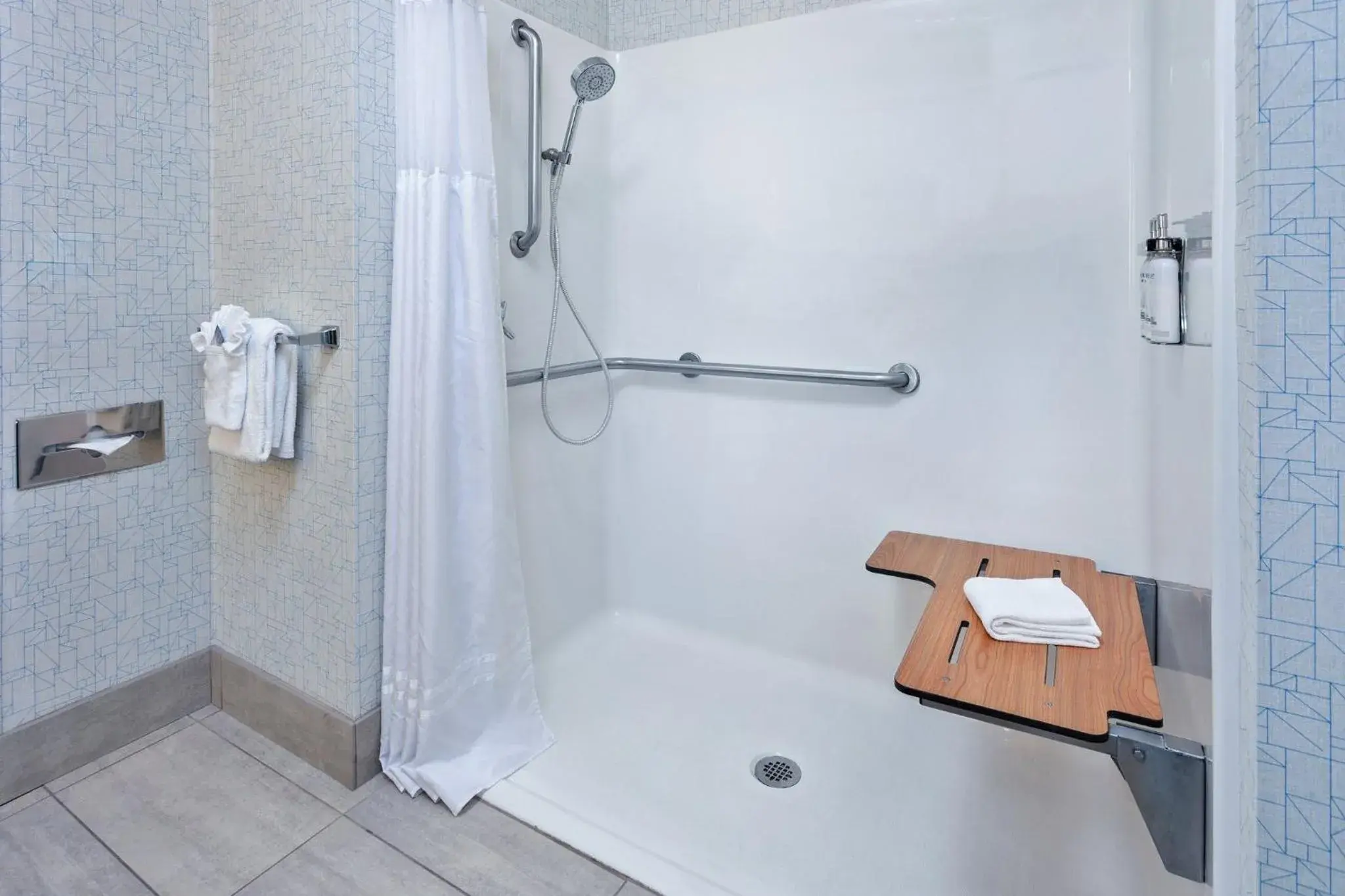 King Room - Disability Access Roll in Shower in Holiday Inn Express Hotel & Suites Urbana-Champaign-U of I Area by IHG King Room - Disability Access Roll in Shower in Holiday Inn Express Hotel & Suites Urbana-Champaign-U of I Area by IHG