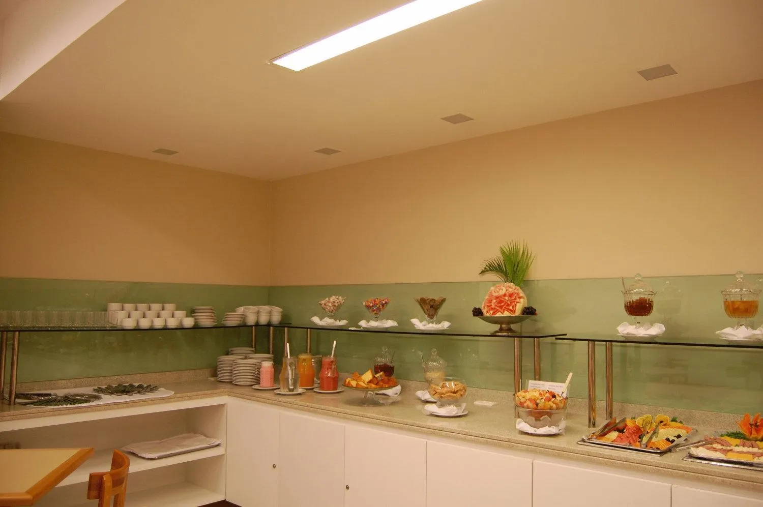 Restaurant/places to eat in Rede Andrade Navegantes