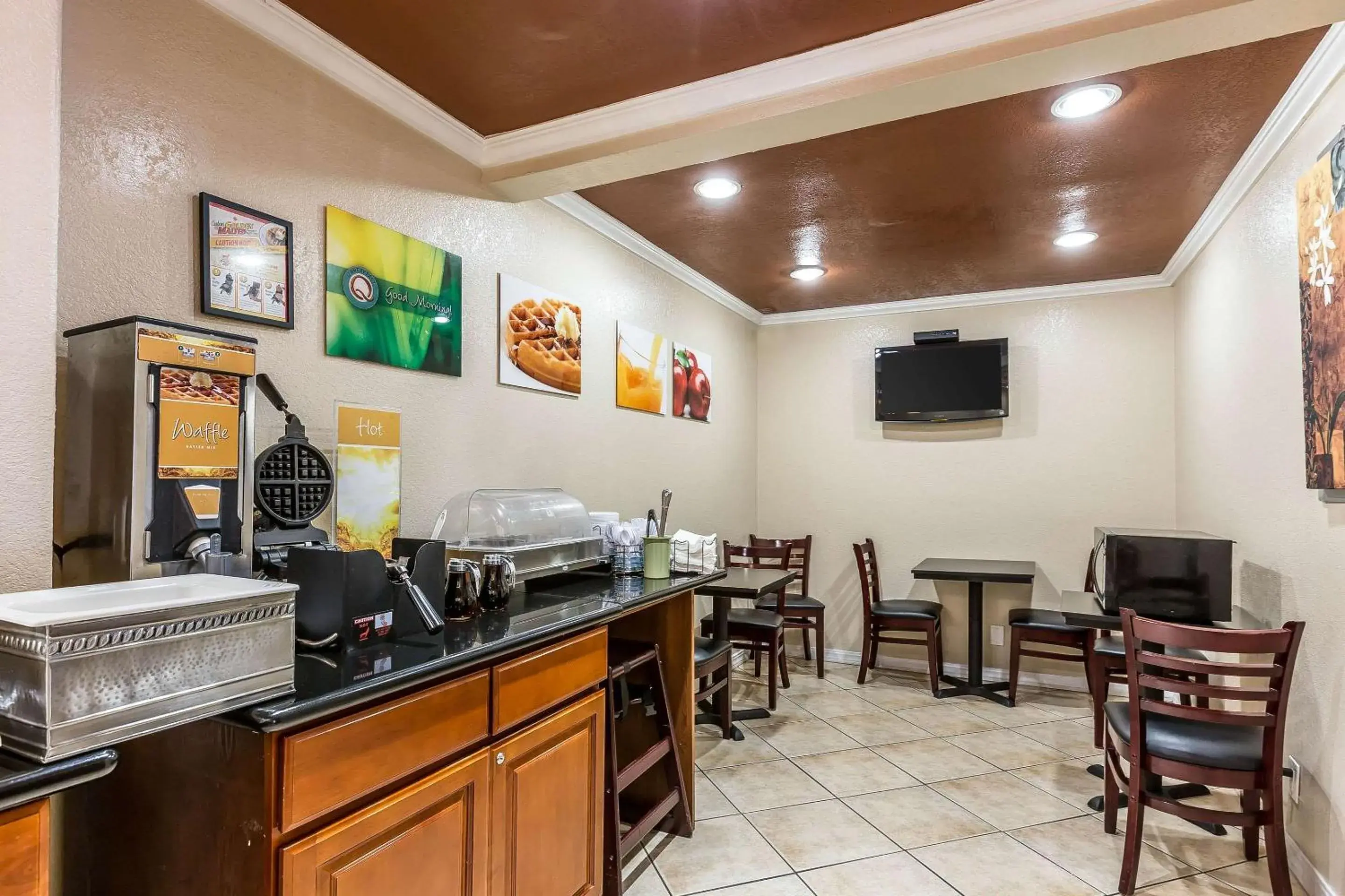 Restaurant/places to eat in Quality Inn Salinas Restaurant/places to eat in Quality Inn Salinas