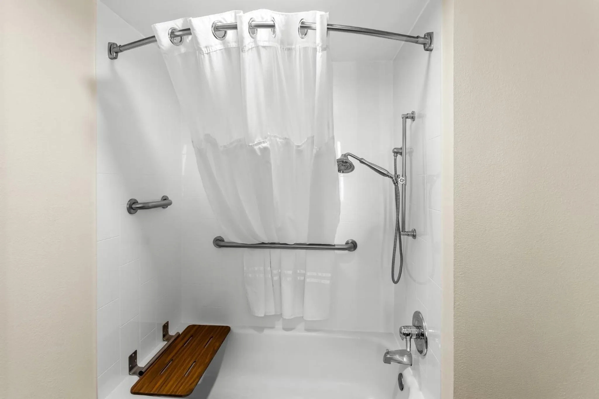 Bathroom in Holiday Inn Express Hotel & Suites Charleston-Southridge by IHG