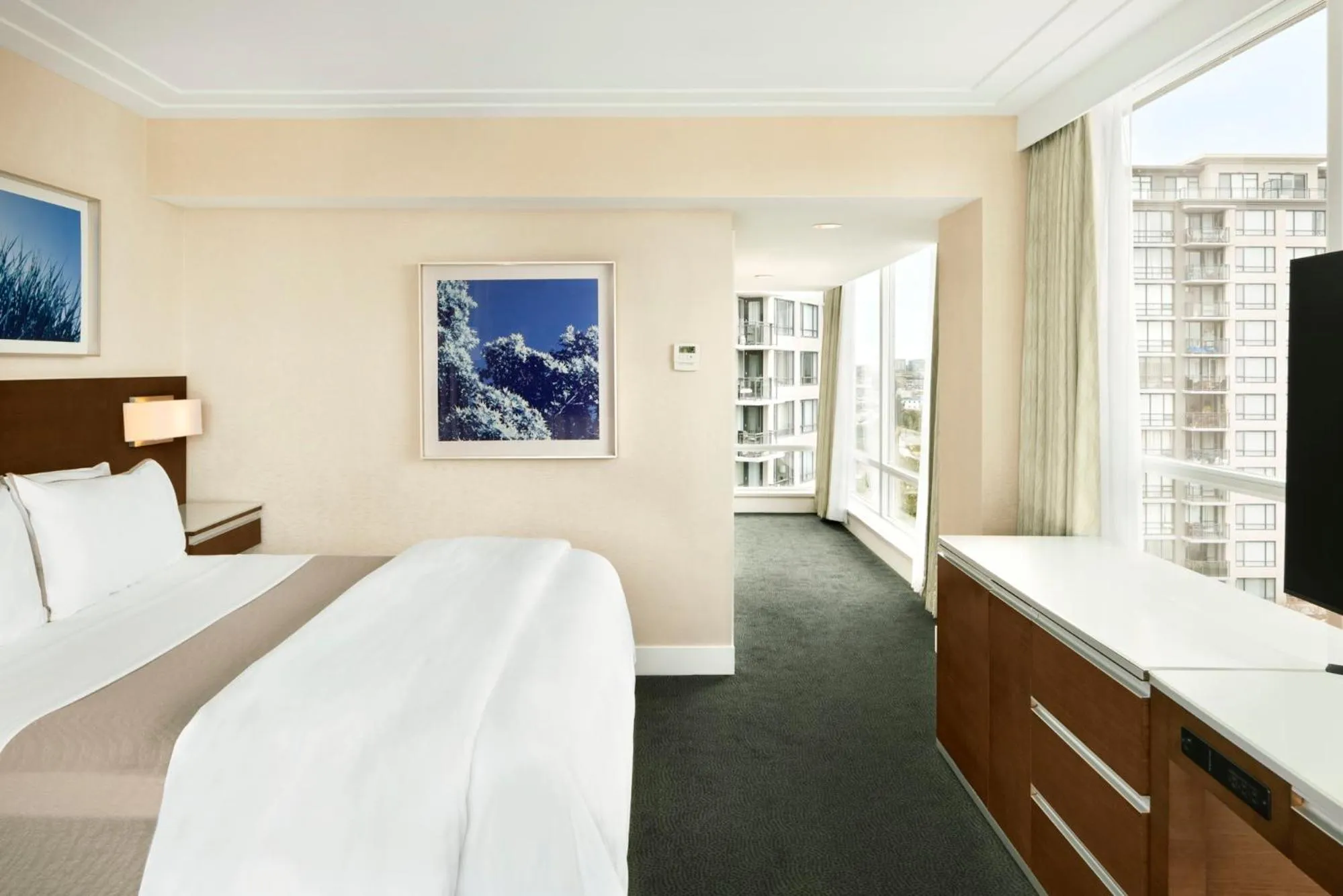 Bedroom, Bed in The Westin Wall Centre, Vancouver Airport