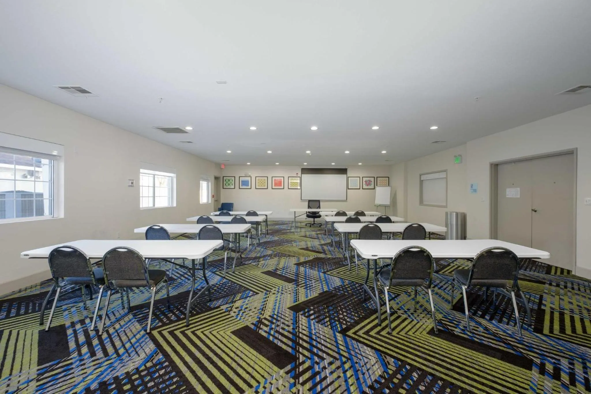 Meeting/conference room in Holiday Inn Express Hotel & Suites Carlsbad by IHG