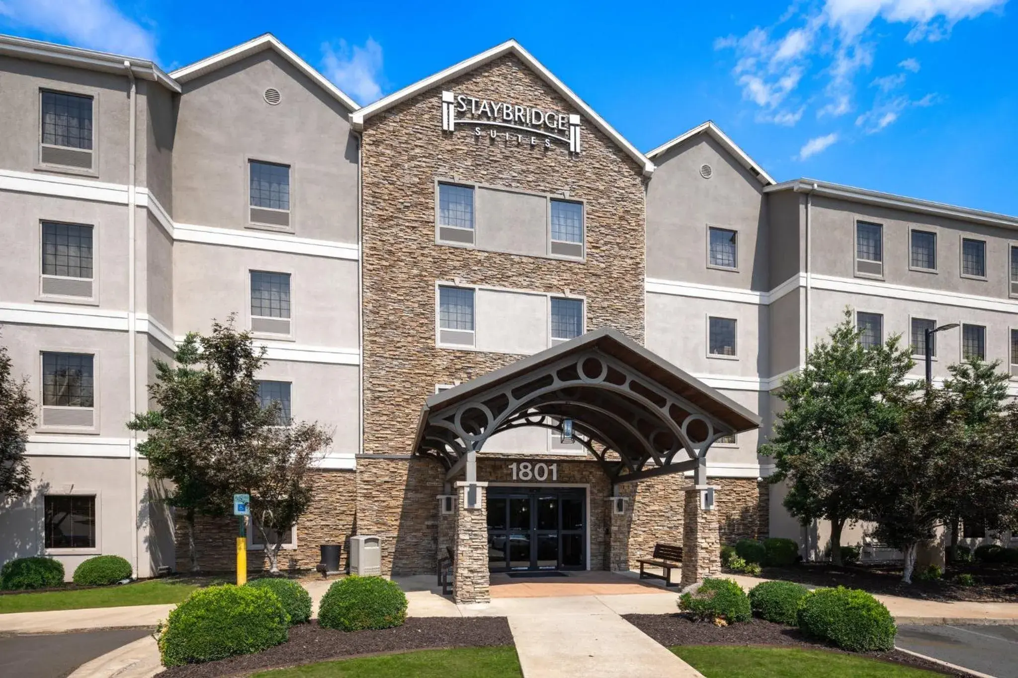 Property building in Staybridge Suites Rogers - Bentonville, an IHG Hotel Property building in Staybridge Suites Rogers - Bentonville, an IHG Hotel