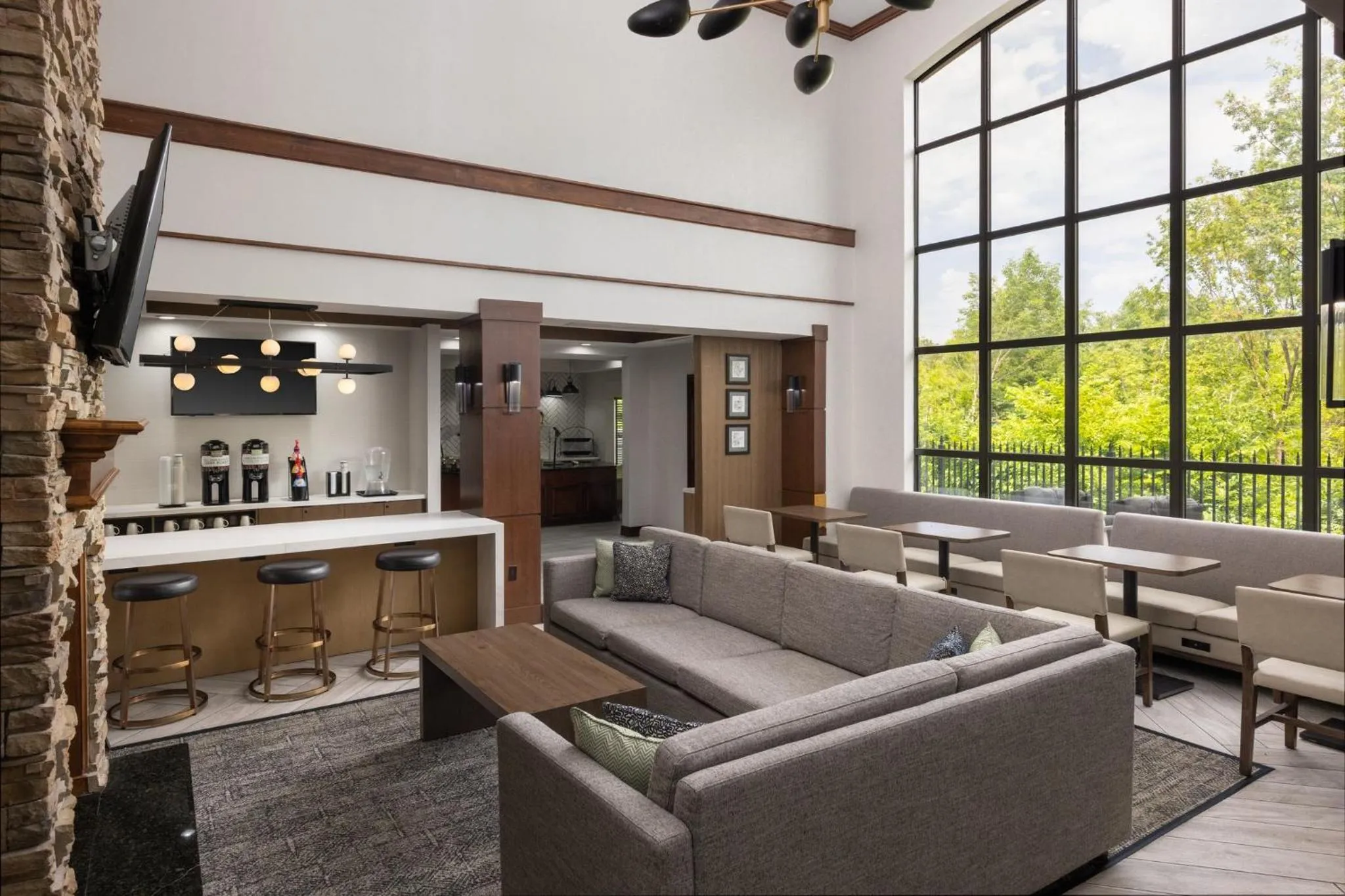 Breakfast in Staybridge Suites Rogers - Bentonville, an IHG Hotel