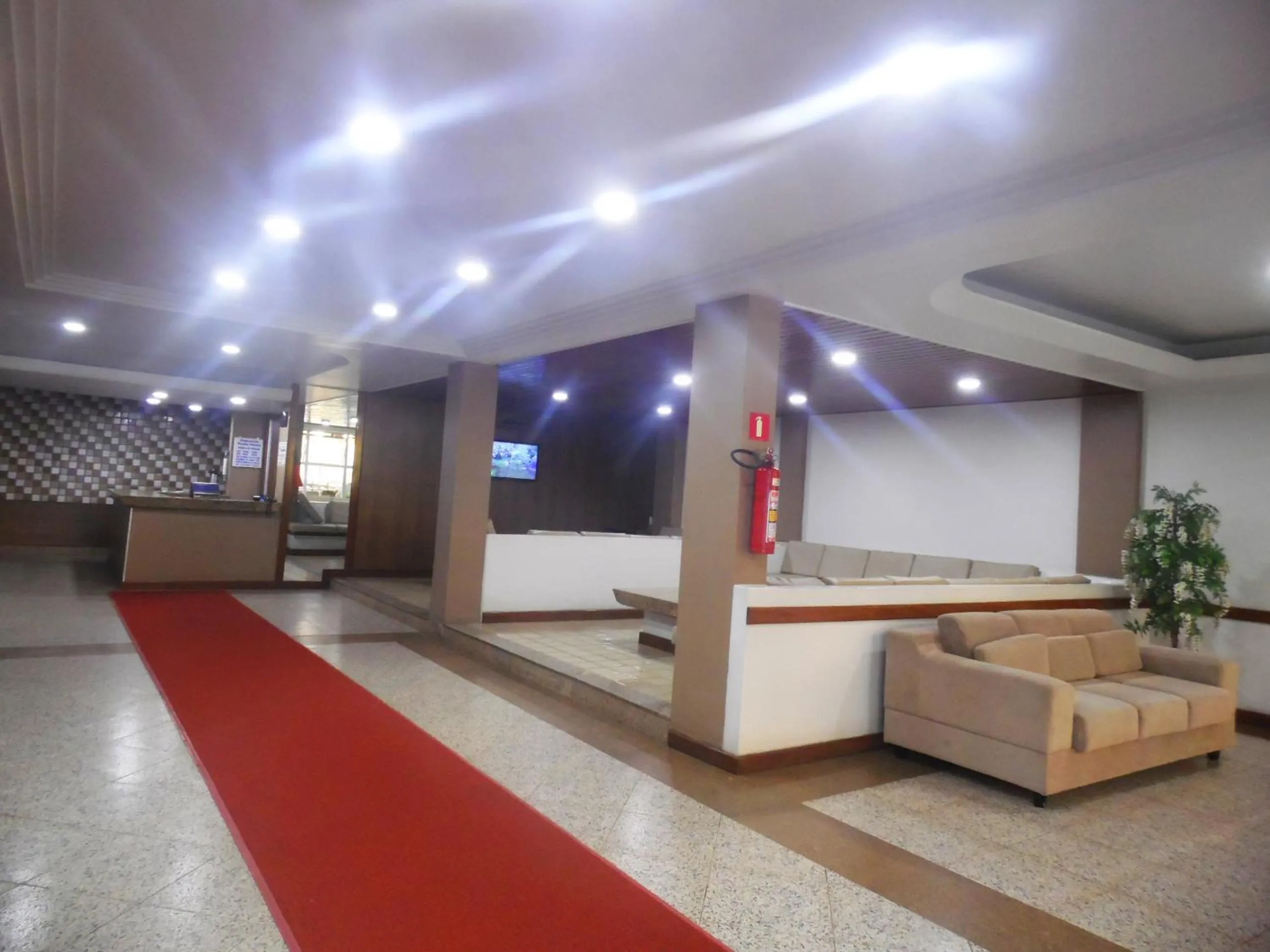 Communal lounge/ TV room in Itaparica Praia Hotel