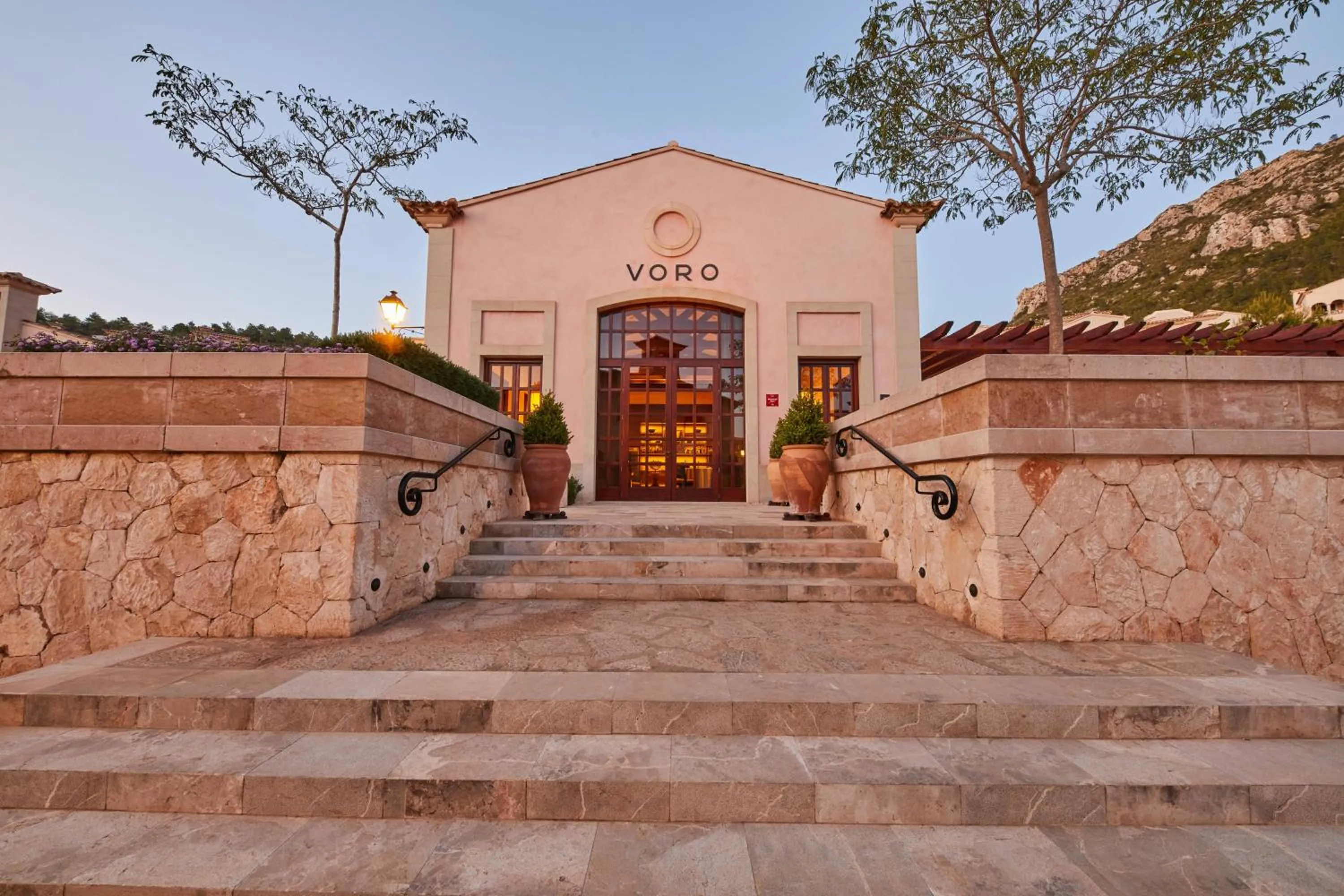 Restaurant/places to eat in CAP VERMELL GRAND HOTEL