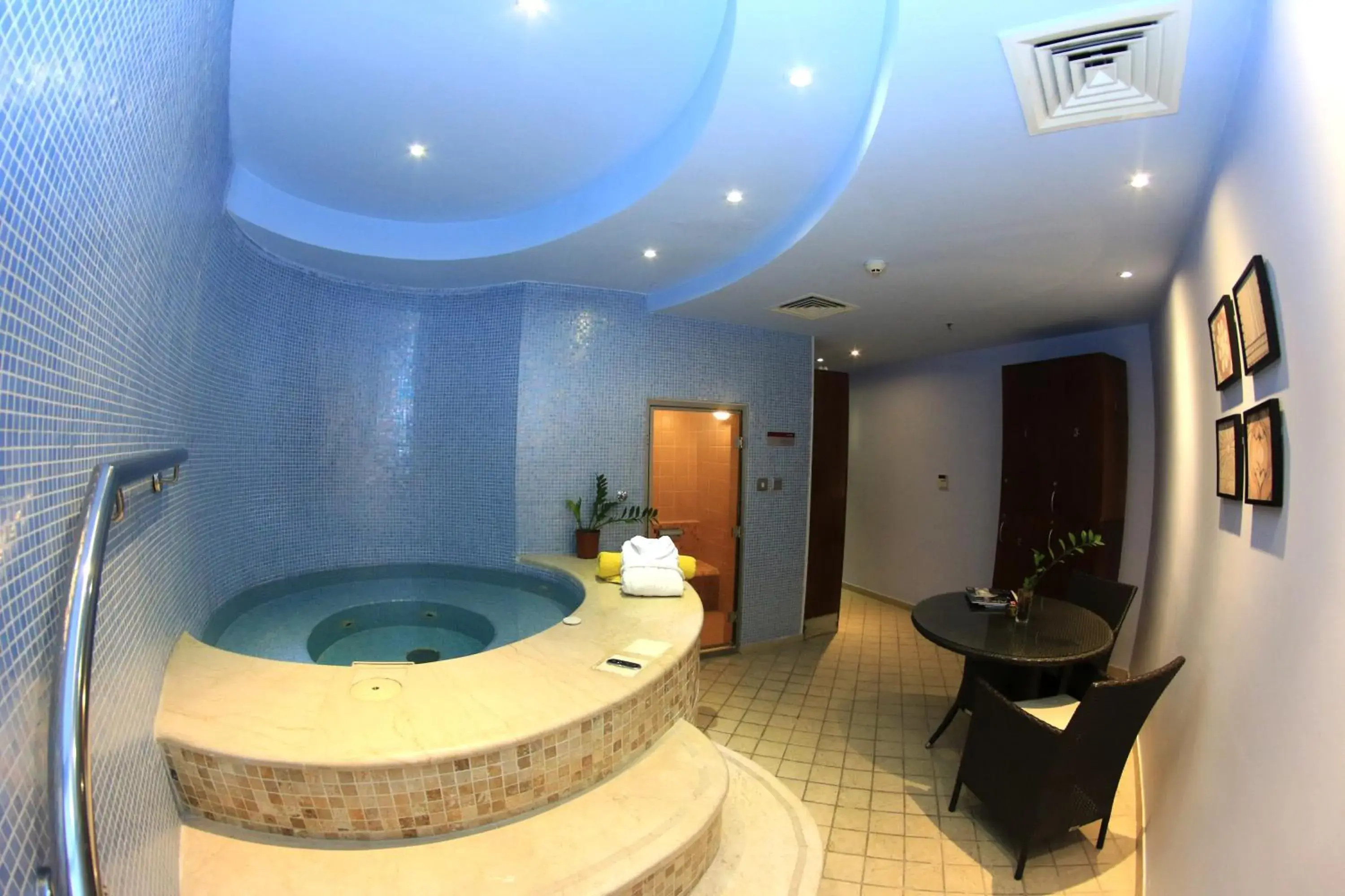 Spa and wellness centre/facilities in Grand Regal Hotel
