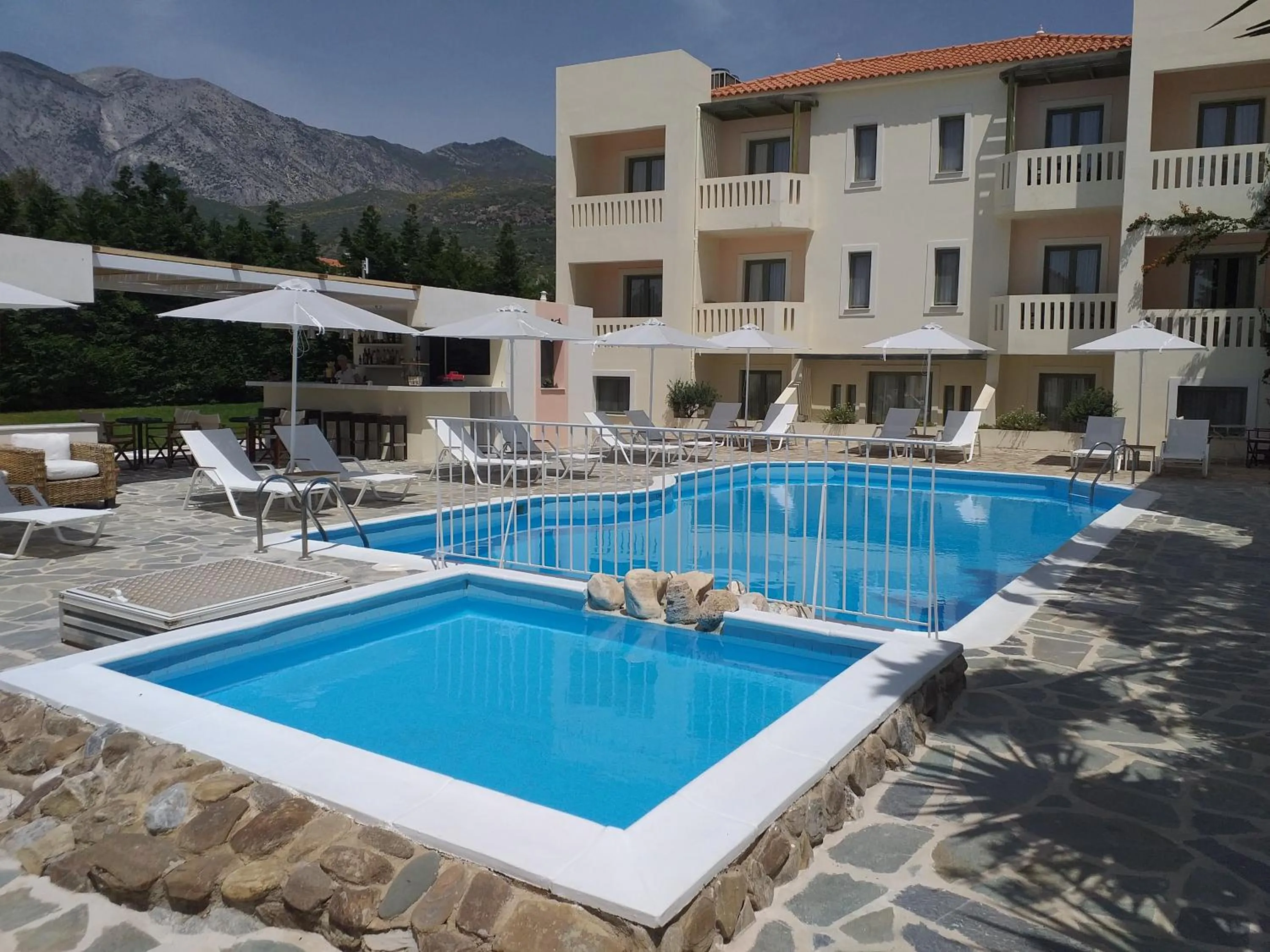 Property building in Aphrodite Samos Suites