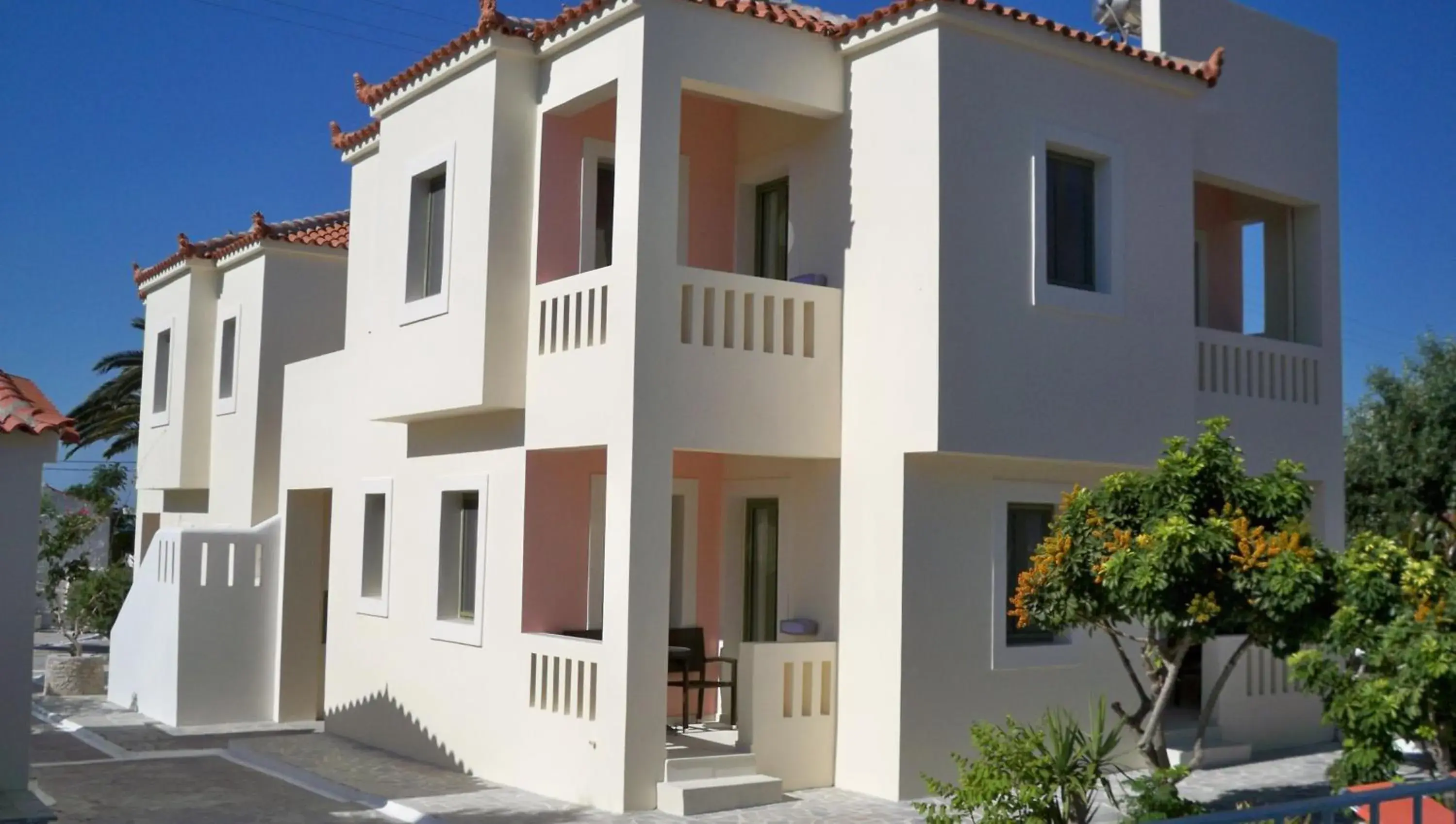 Facade/entrance in Aphrodite Samos Suites Facade/entrance in Aphrodite Samos Suites