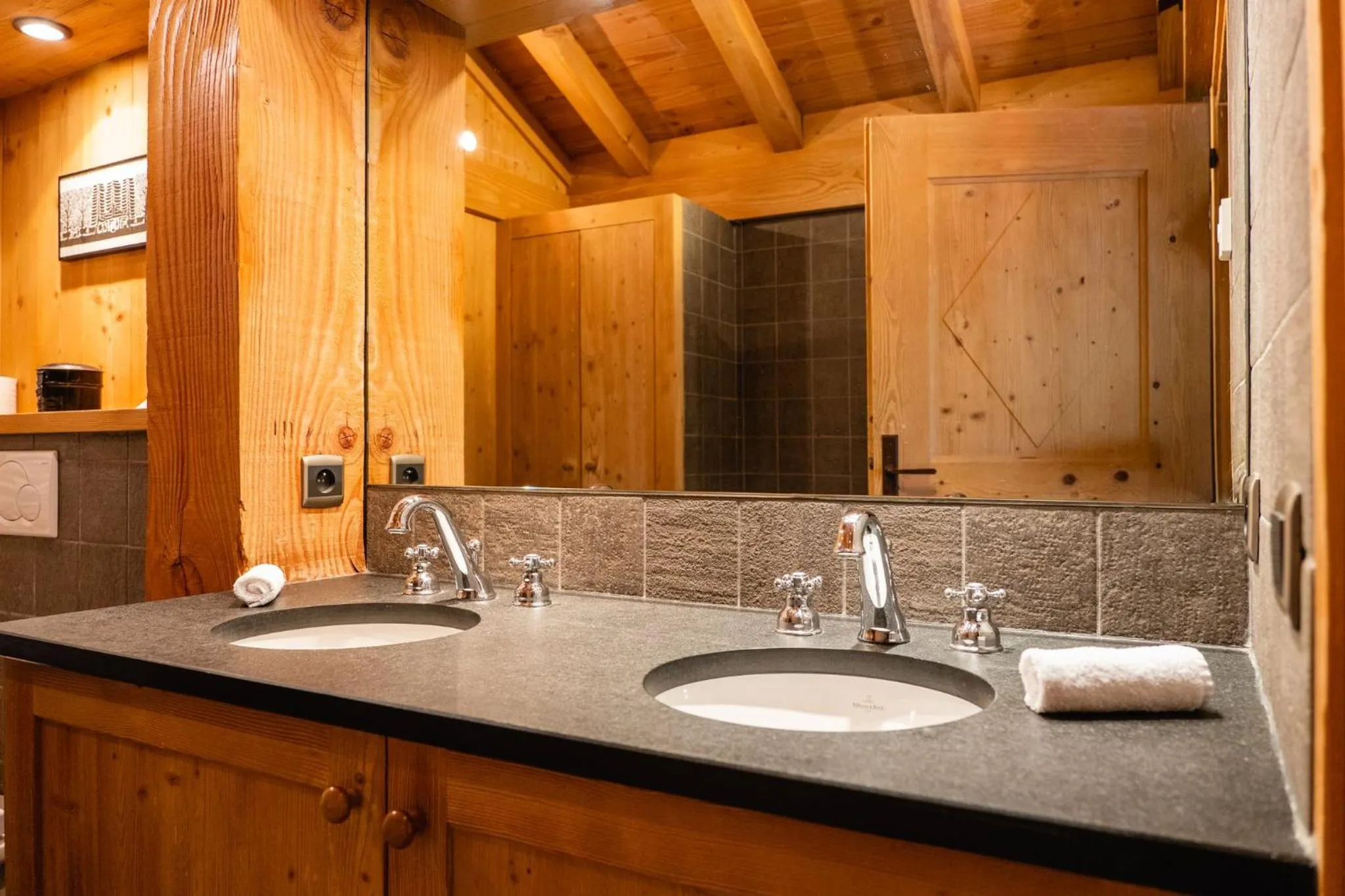 Photo of the whole room in L'Alpaga, a Beaumier hotel