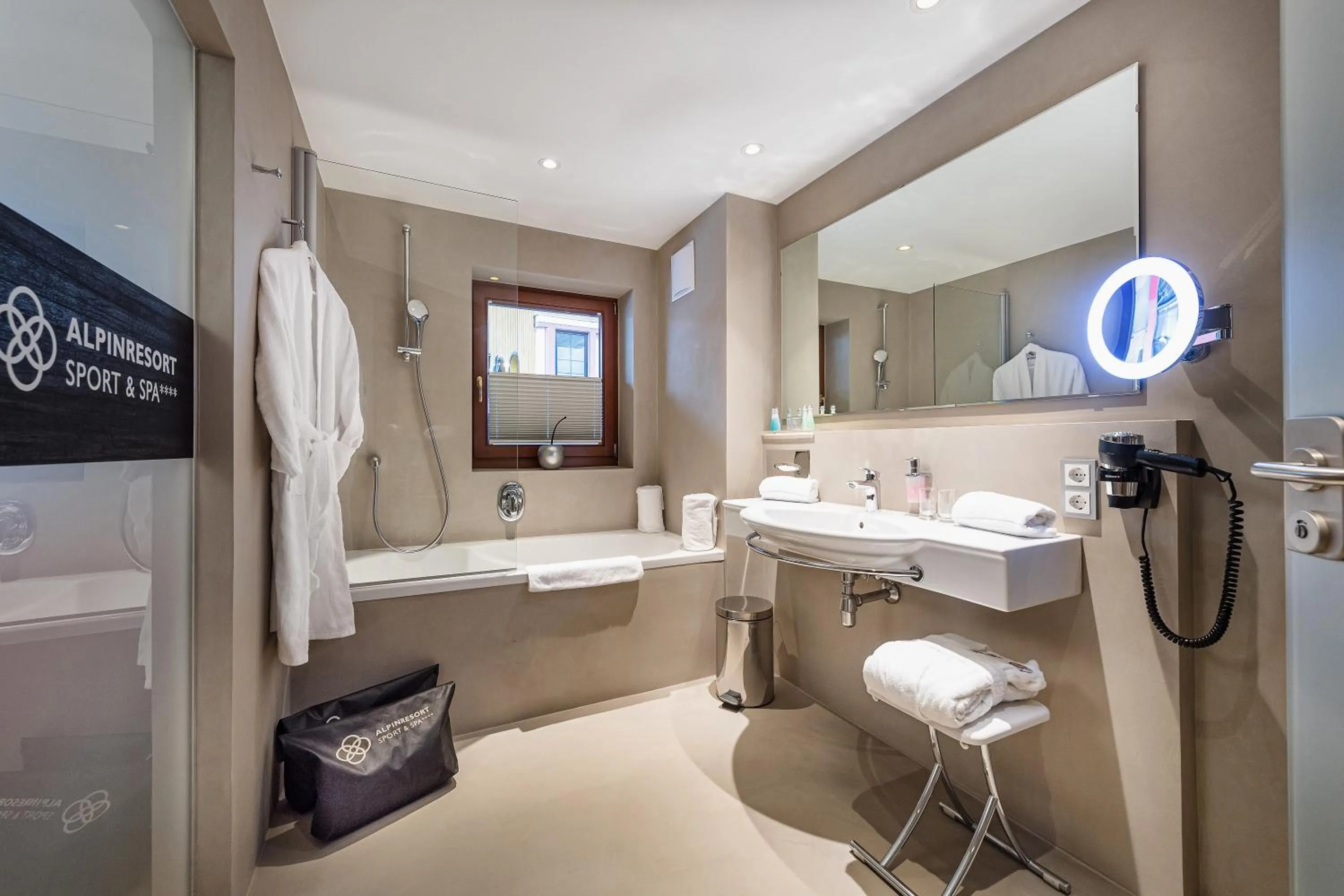 Bathroom in Alpinresort ValSaa - Sport & Spa