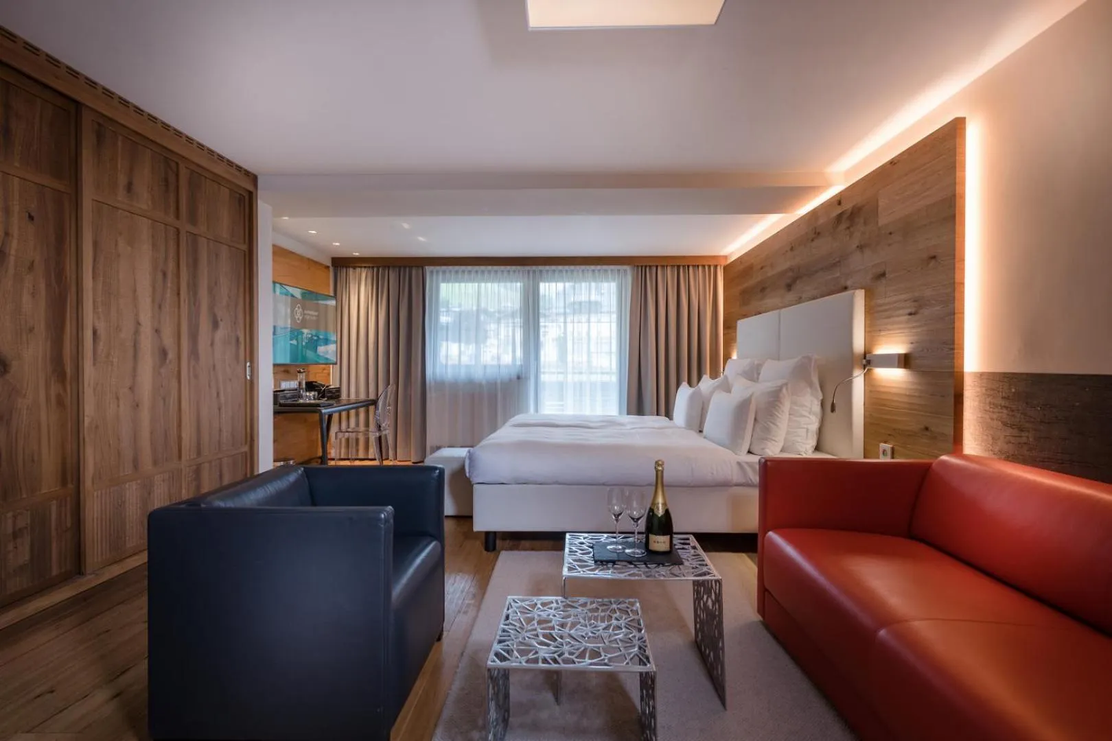 Photo of the whole room, Bed in Alpinresort ValSaa - Sport & Spa