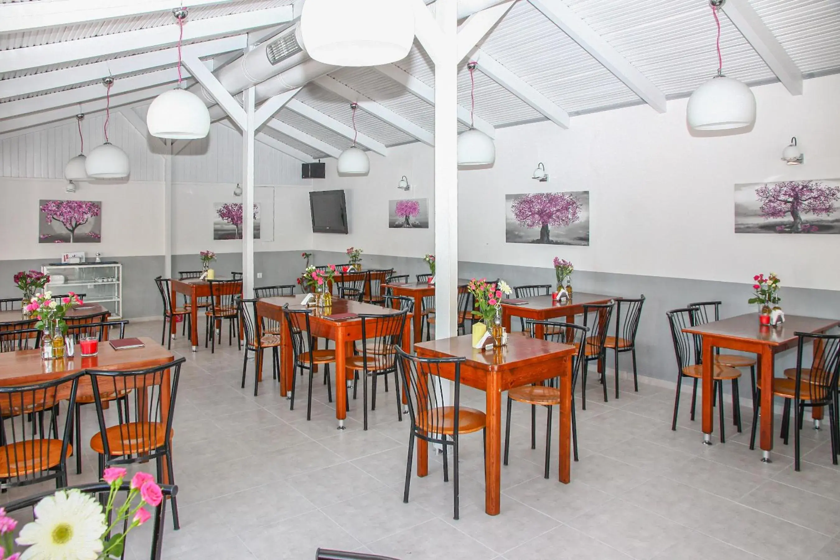 Restaurant/places to eat in Happy Days Restaurant/places to eat in Happy Days