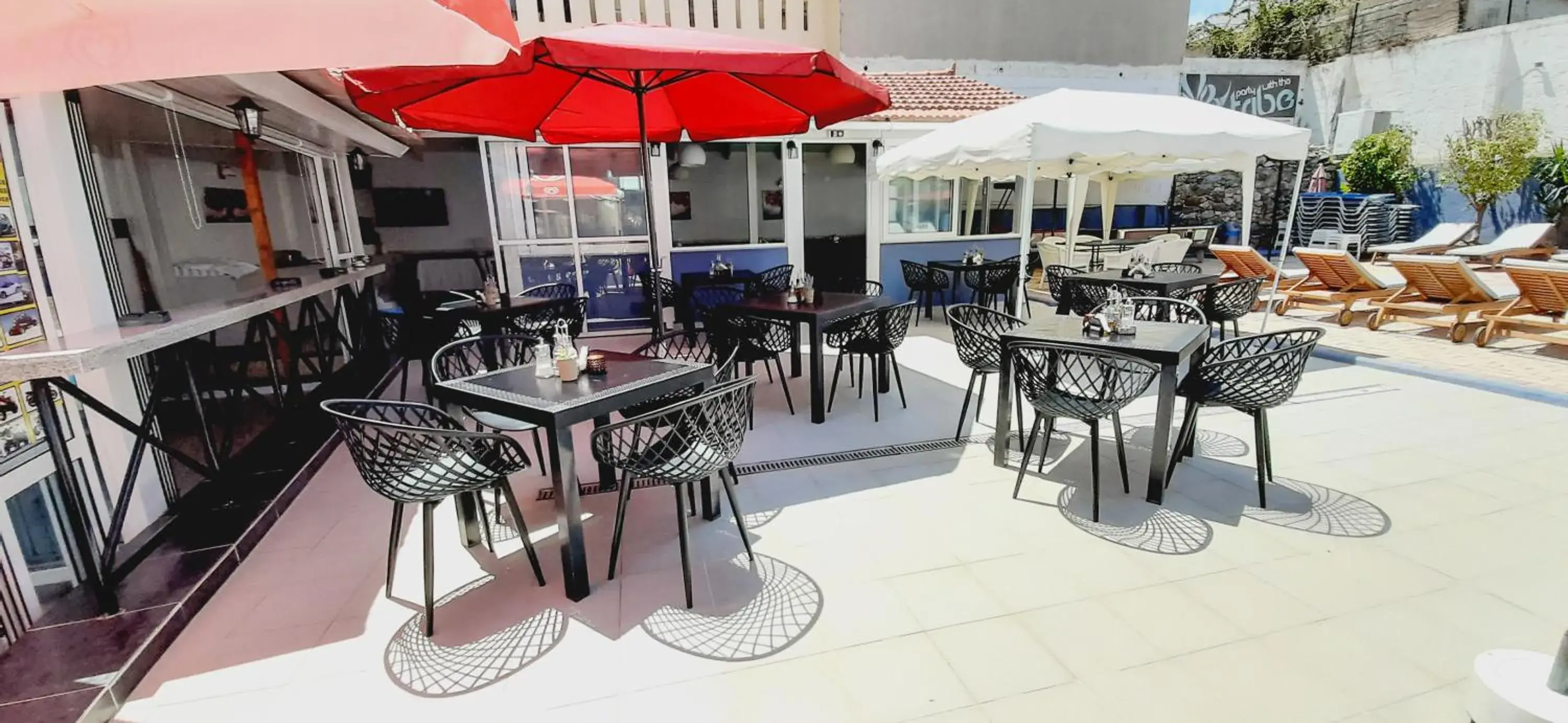 Restaurant/places to eat in Happy Days Restaurant/places to eat in Happy Days