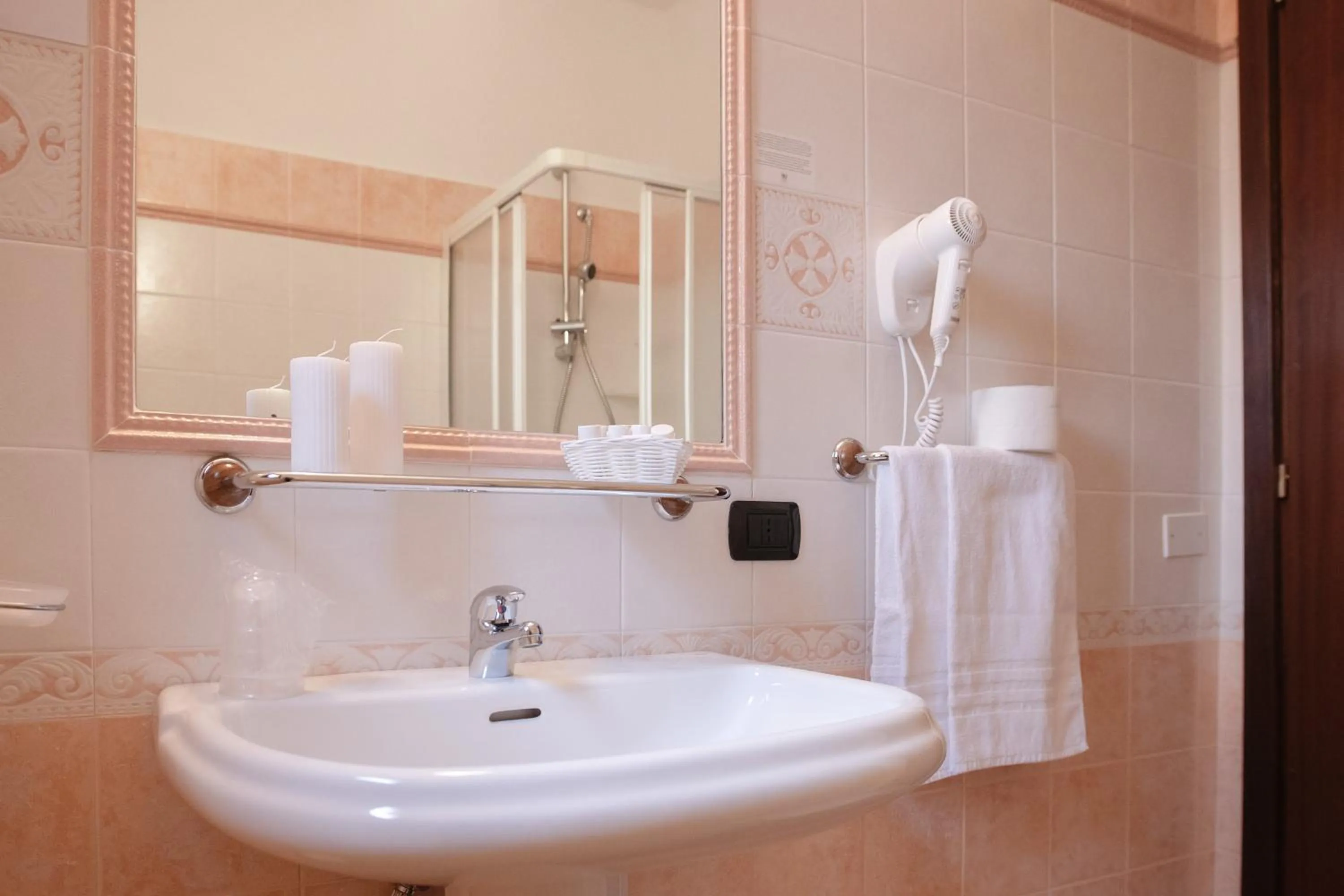 Bathroom in Residence Cala Viola