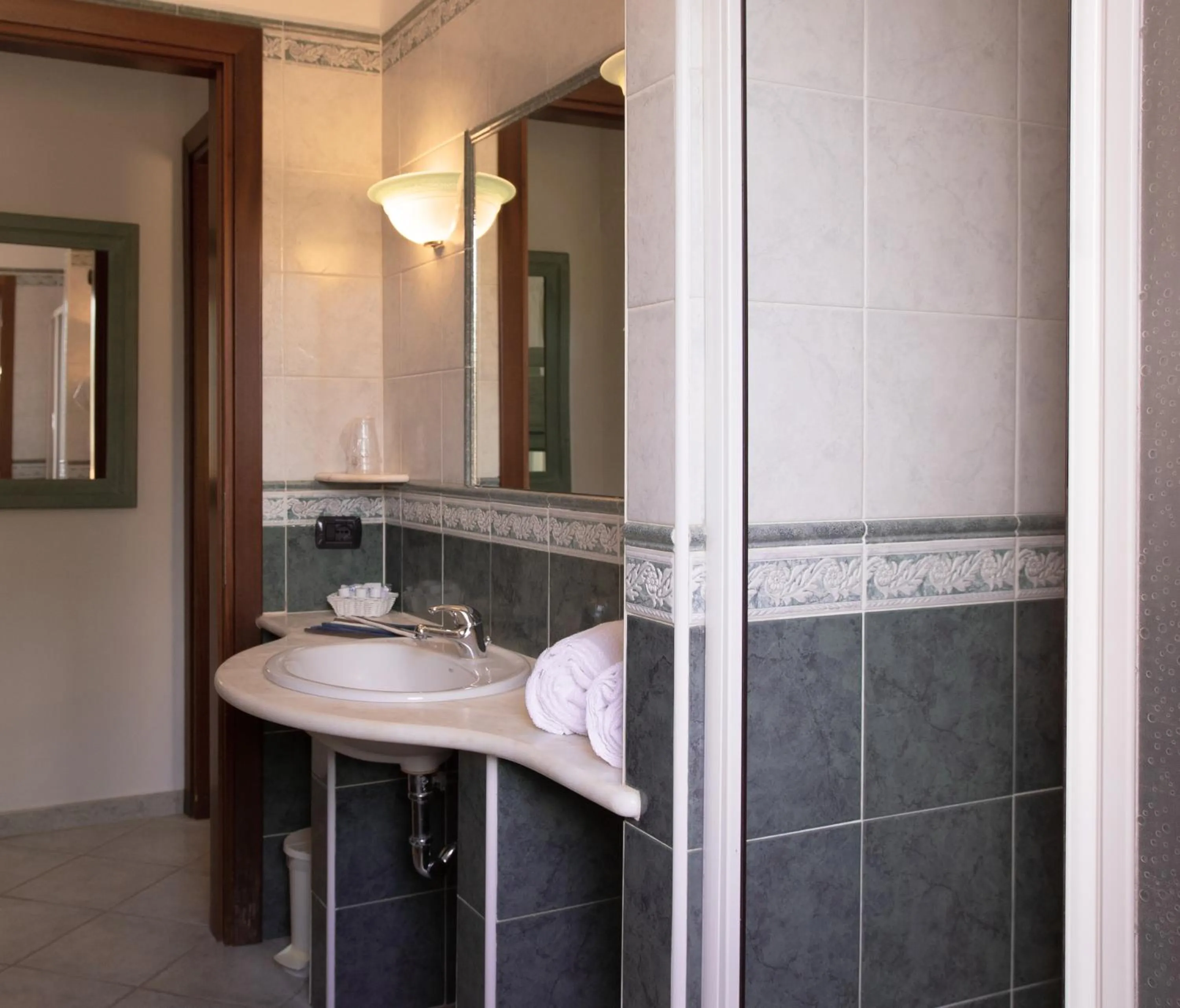 Bathroom in Residence Cala Viola