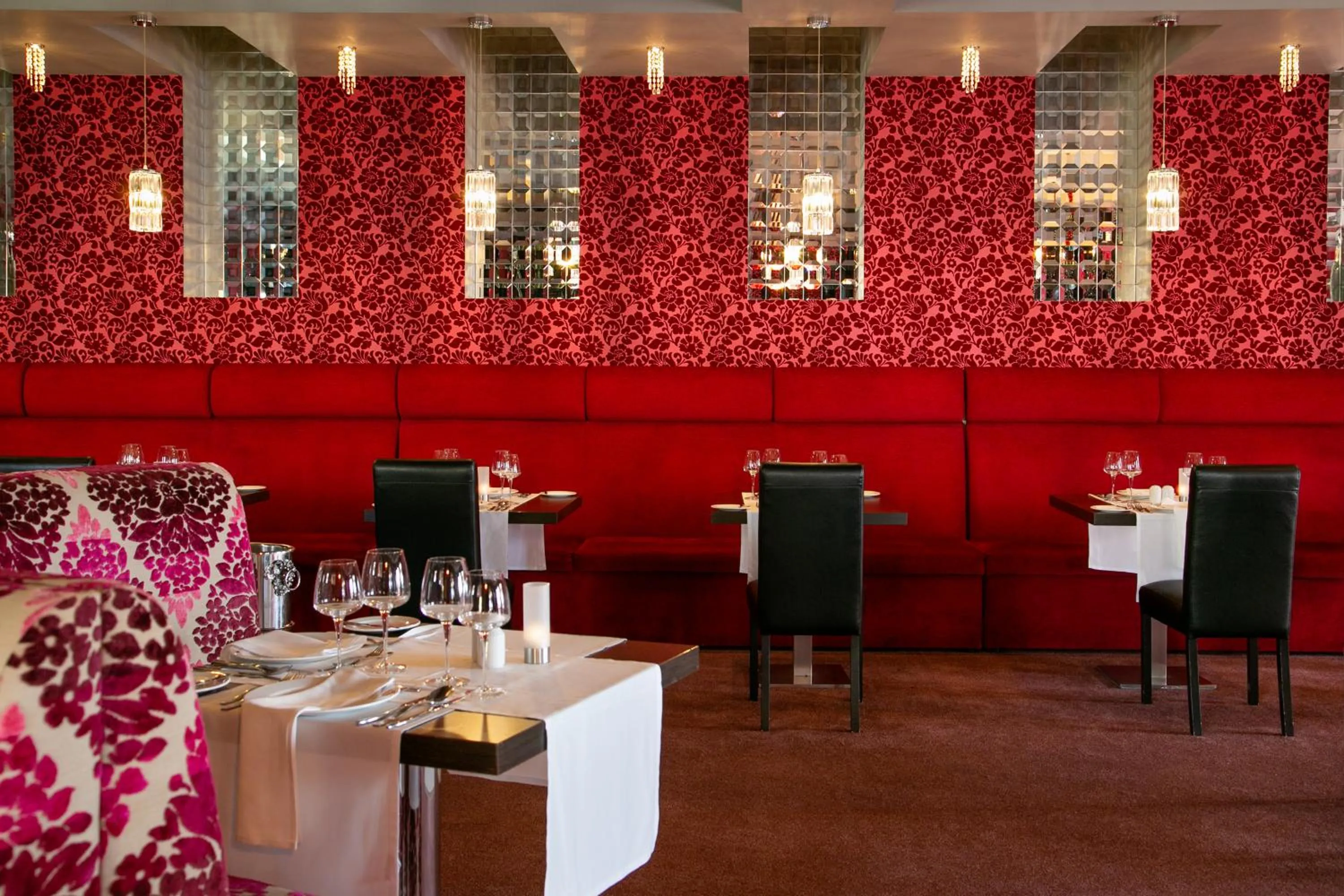 Restaurant/places to eat in Atlantica Miramare Beach