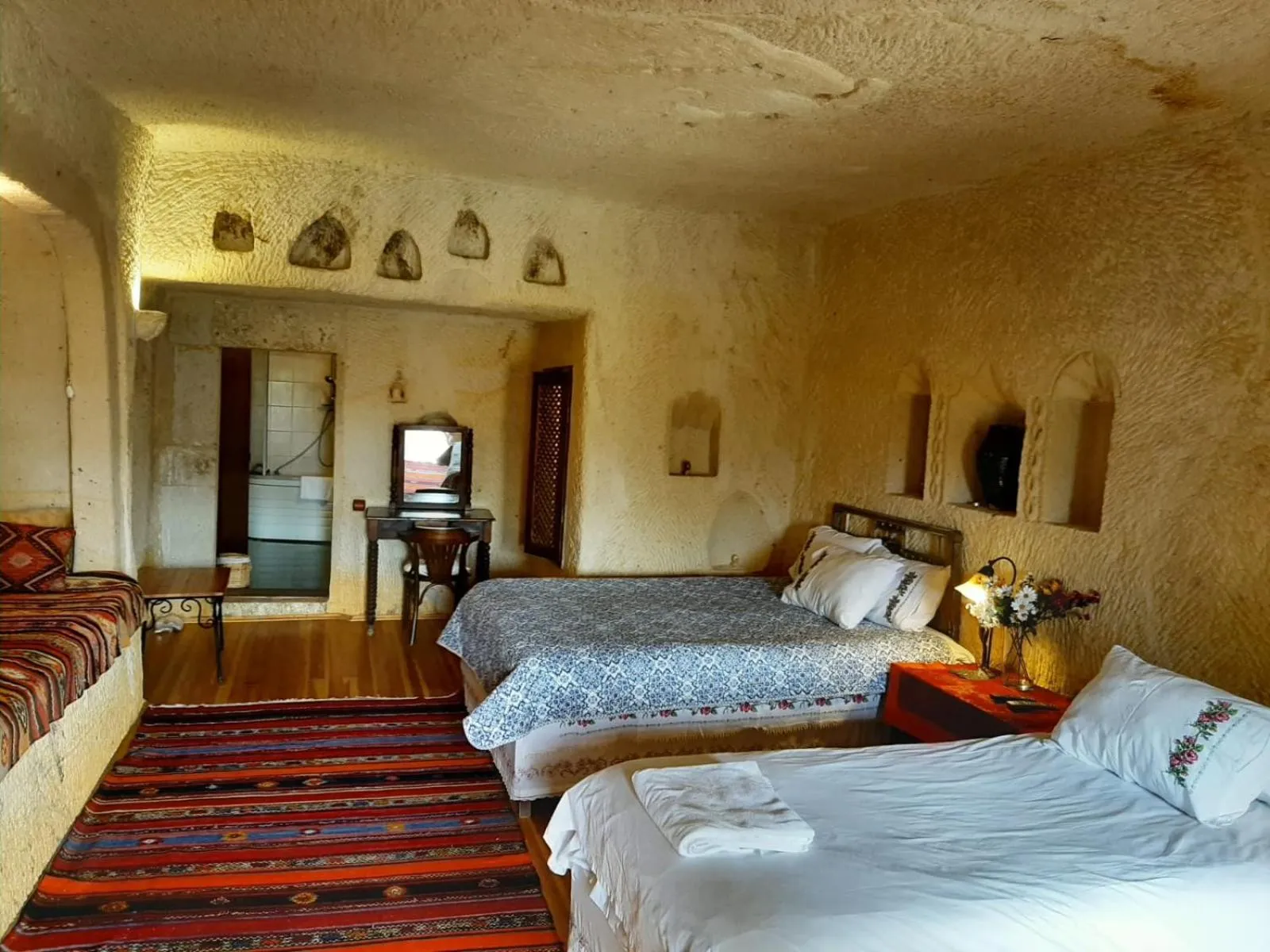 Bed in Elkep Evi Cave Hotel