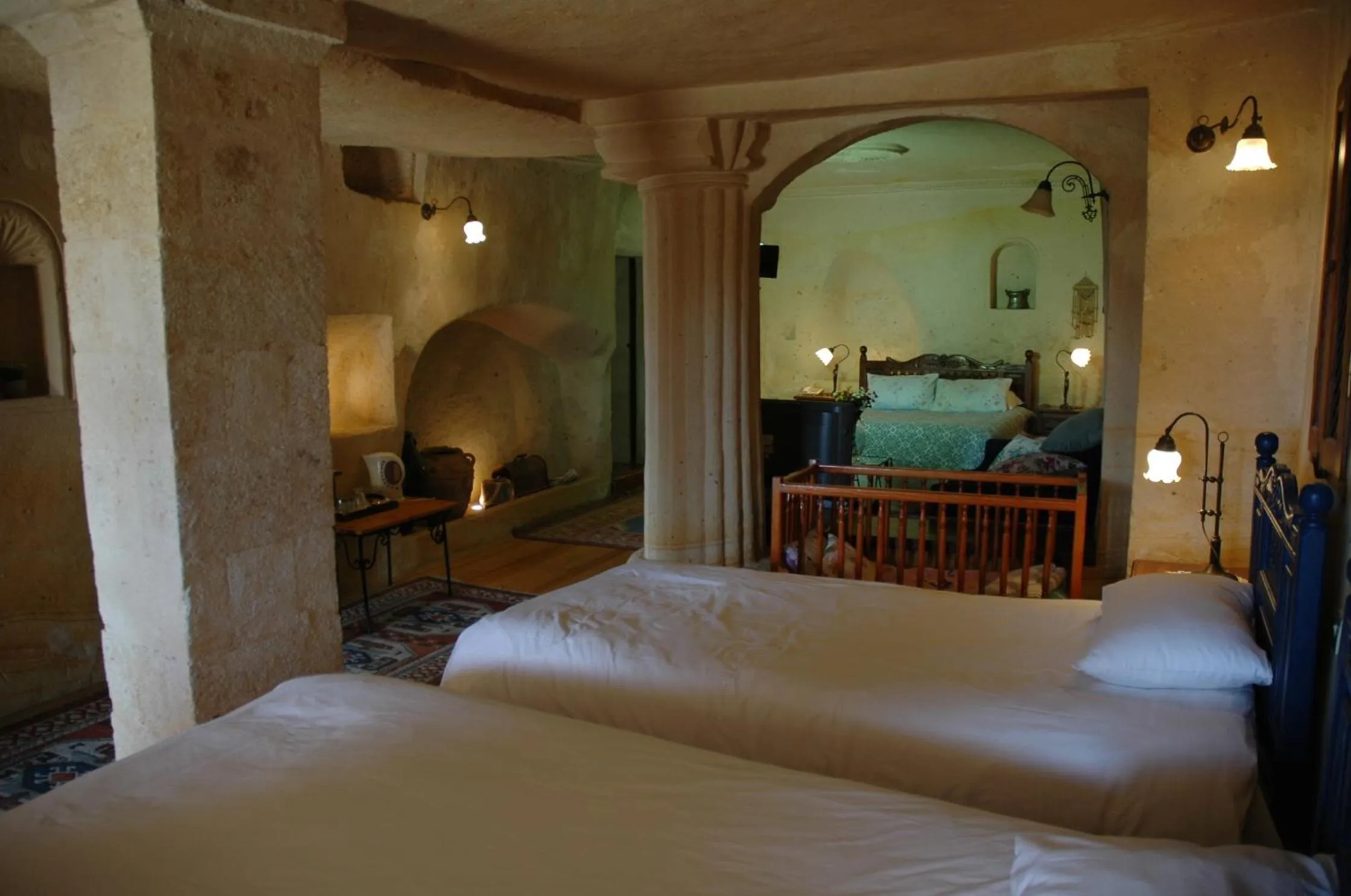 Bed in Elkep Evi Cave Hotel