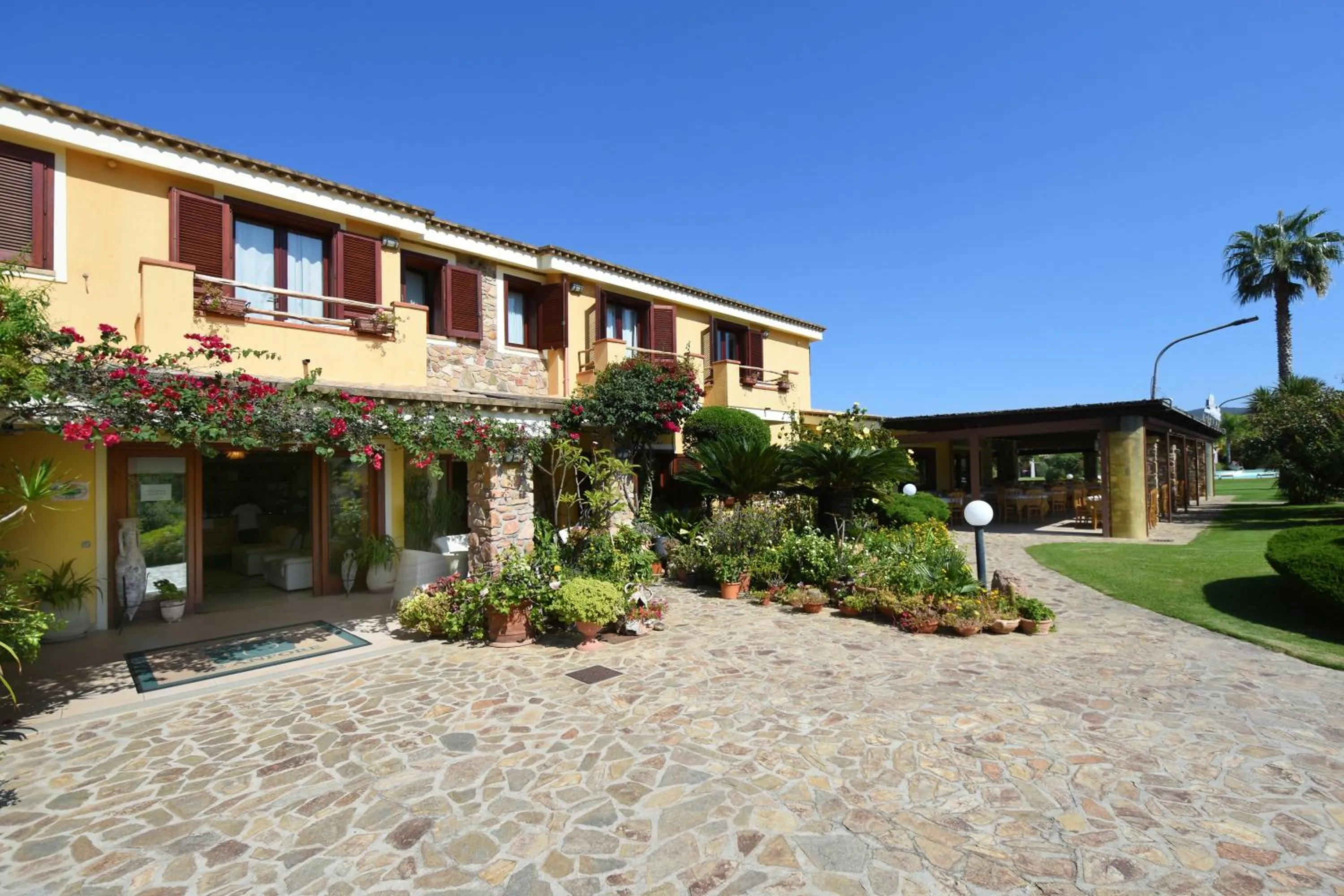 Property building in Le Anfore Hotel