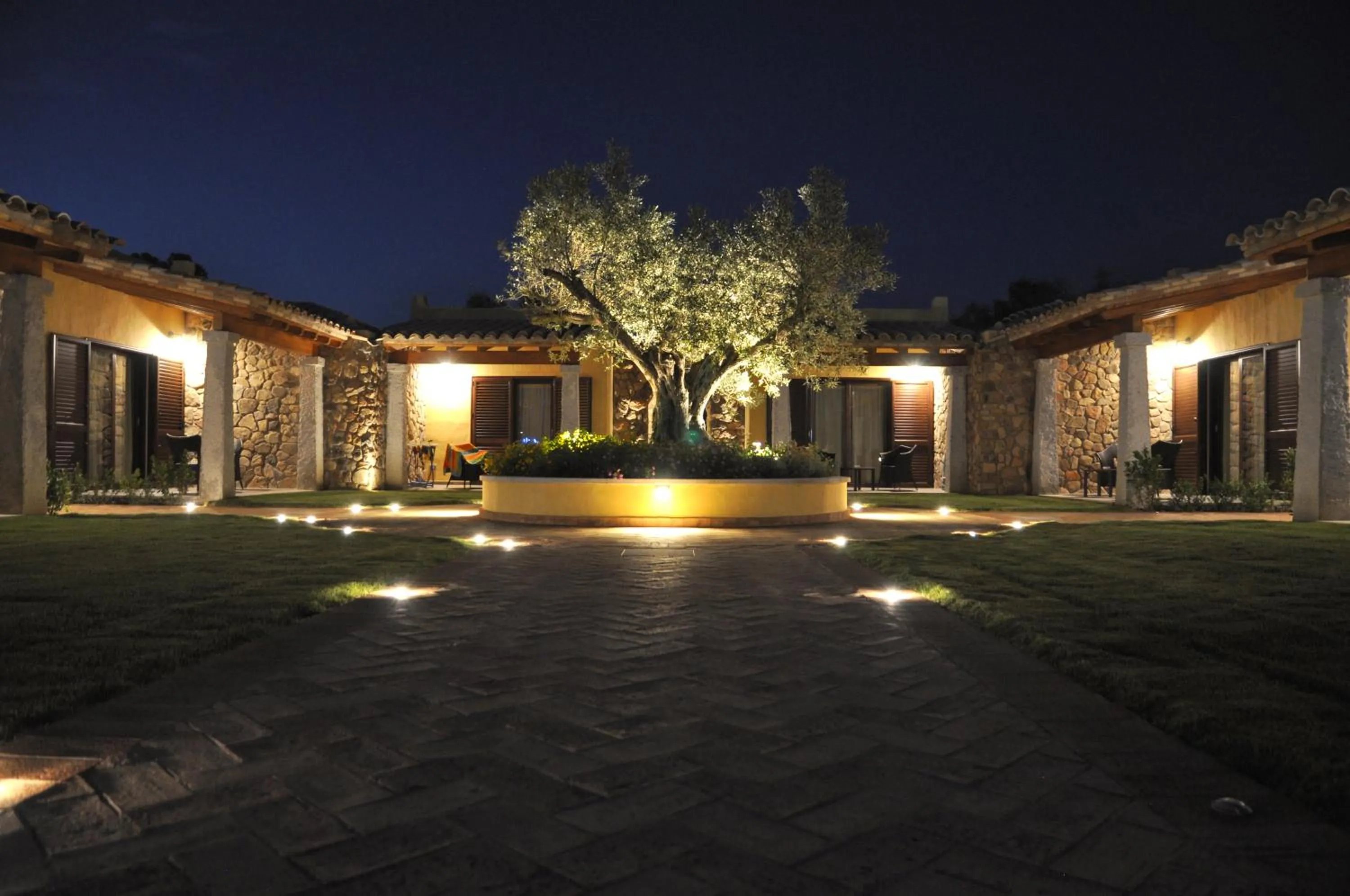 Garden in Le Anfore Hotel