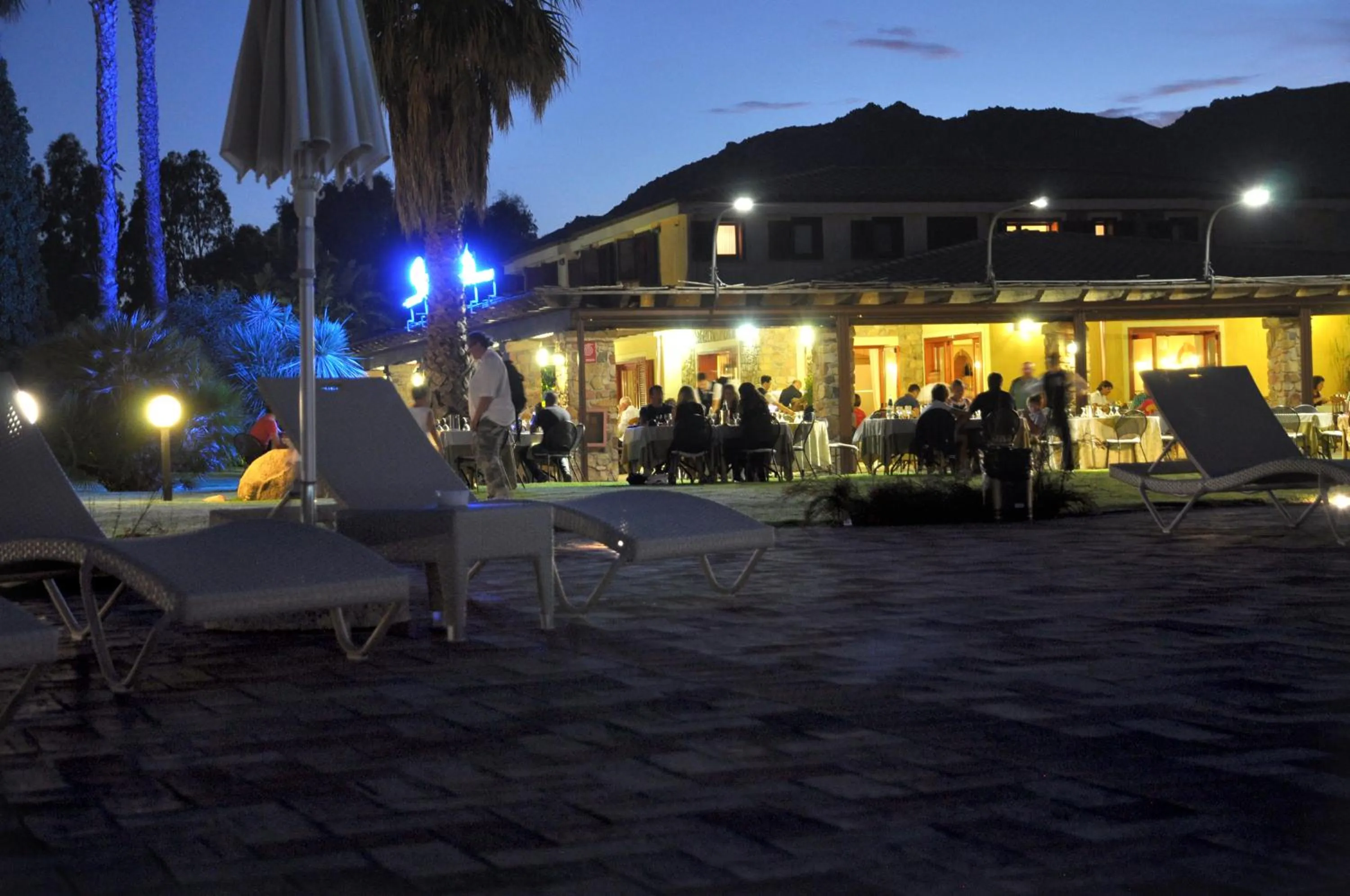 Restaurant/places to eat in Le Anfore Hotel