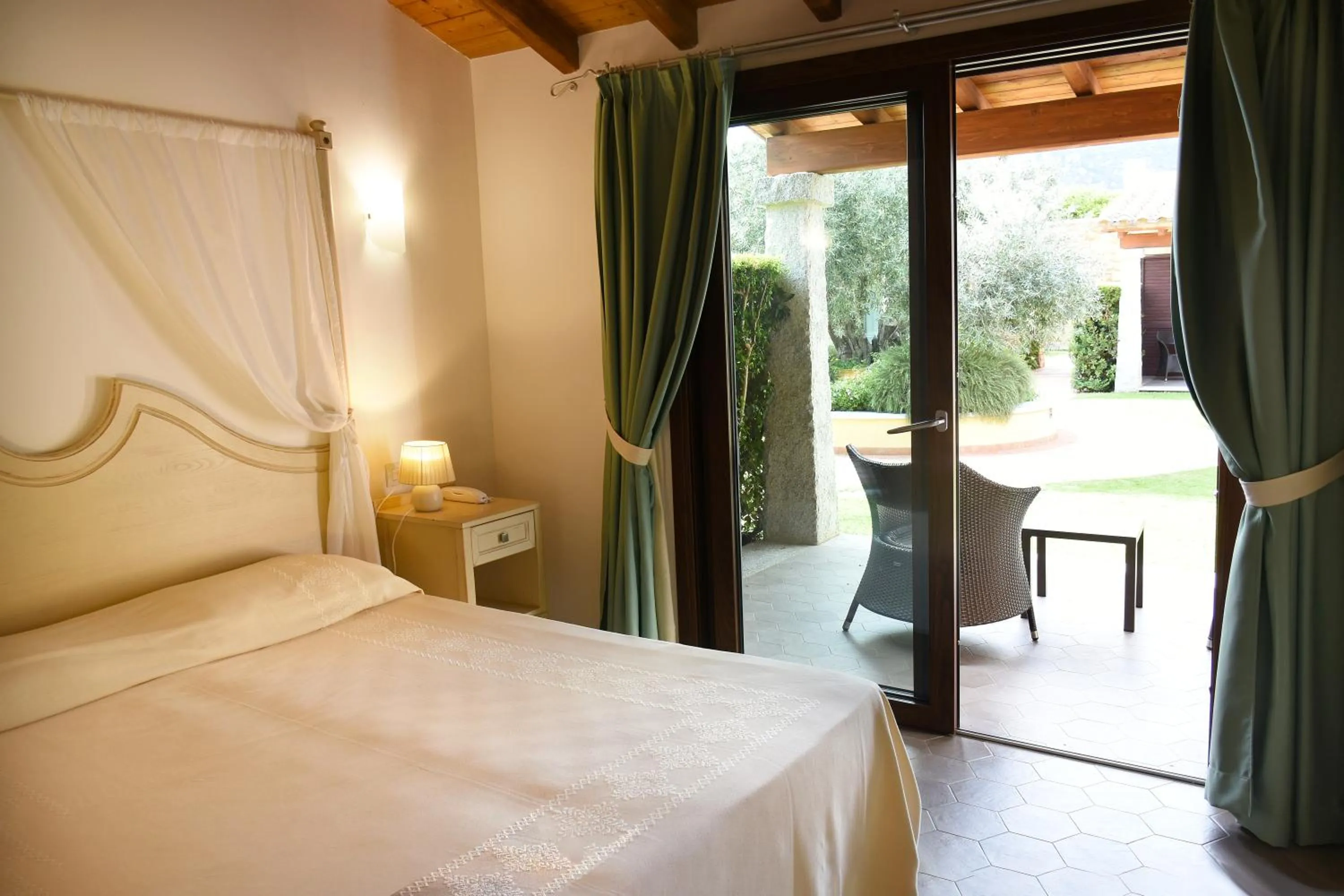 View (from property/room), Bed in Le Anfore Hotel