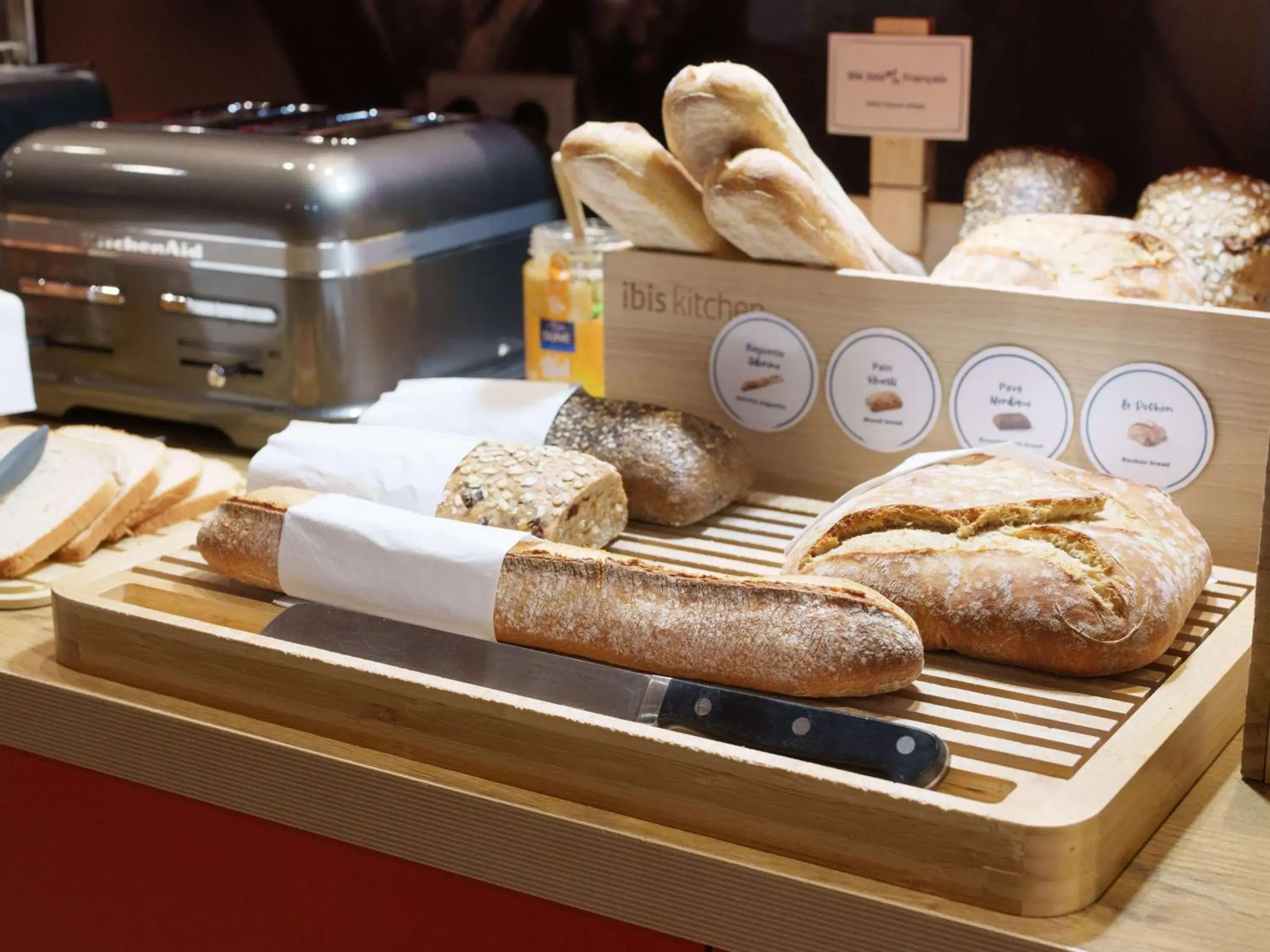 Breakfast in ibis Saint Quentin Basilique Breakfast in ibis Saint Quentin Basilique