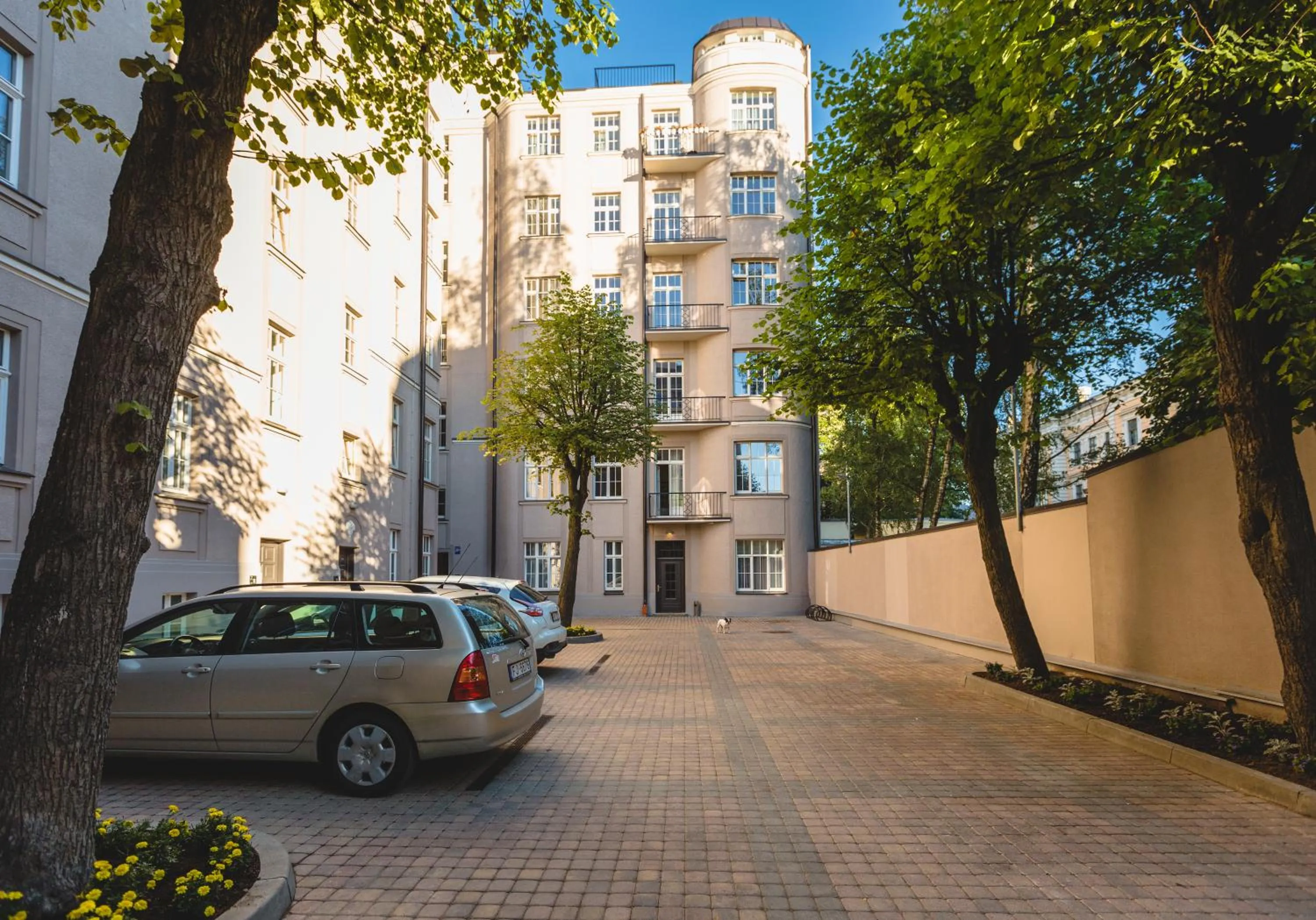 Property building in Riga Lux Apartments - Skolas