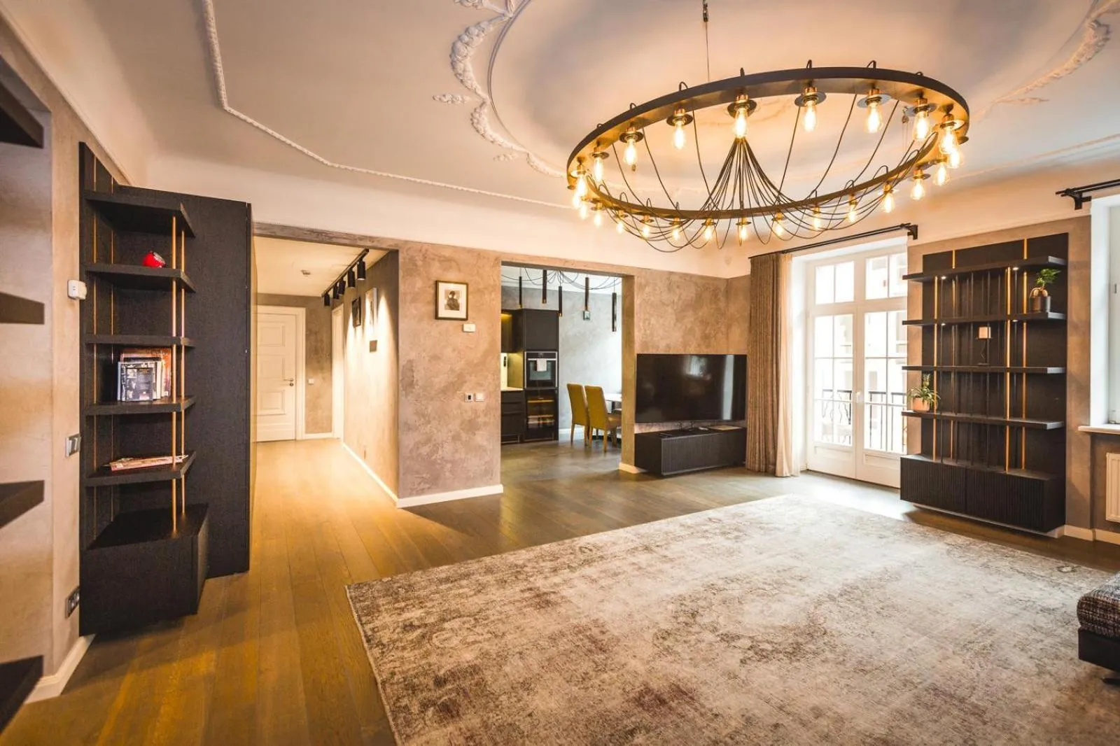 TV and multimedia, Bed in Riga Lux Apartments - Skolas