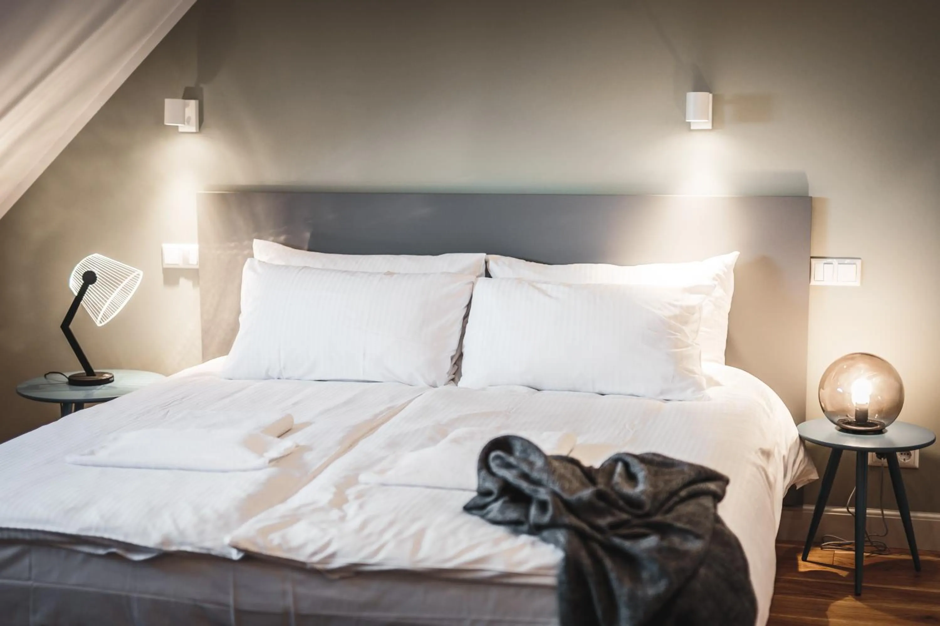 Bedroom, Bed in Riga Lux Apartments - Skolas