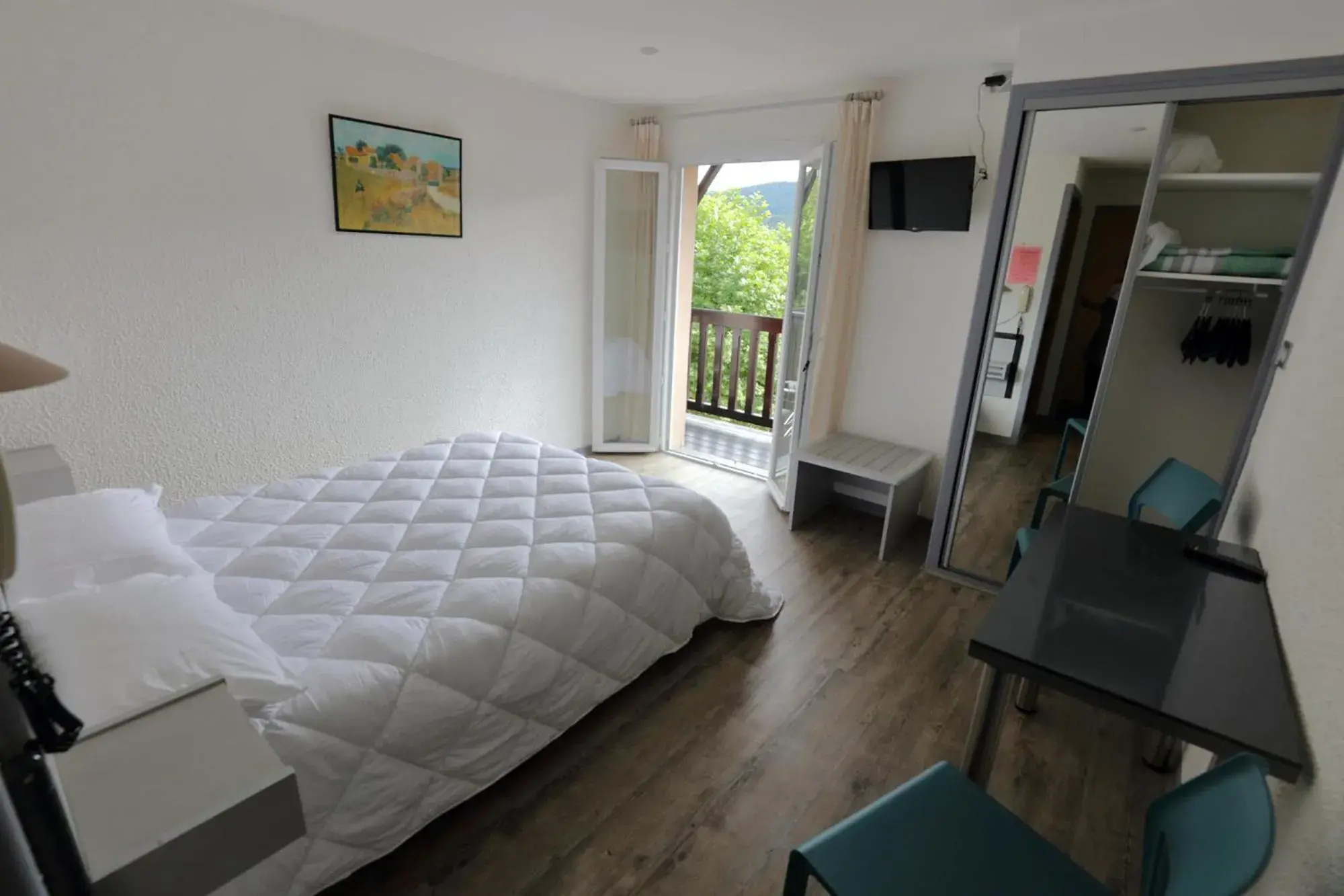Double Room in Hotel De l'Europe Double Room in Hotel De l'Europe