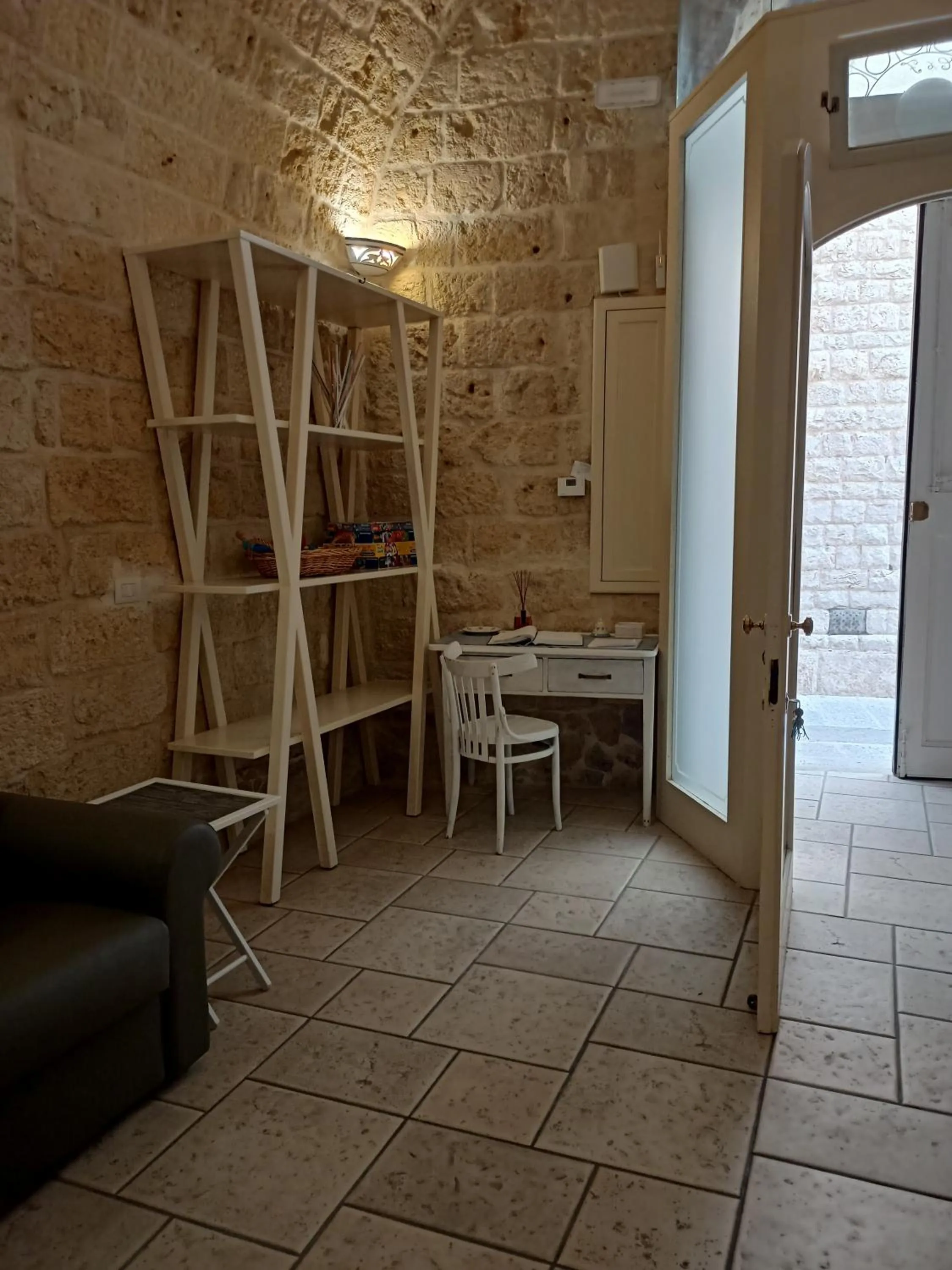 Seating area in Donna Isabella