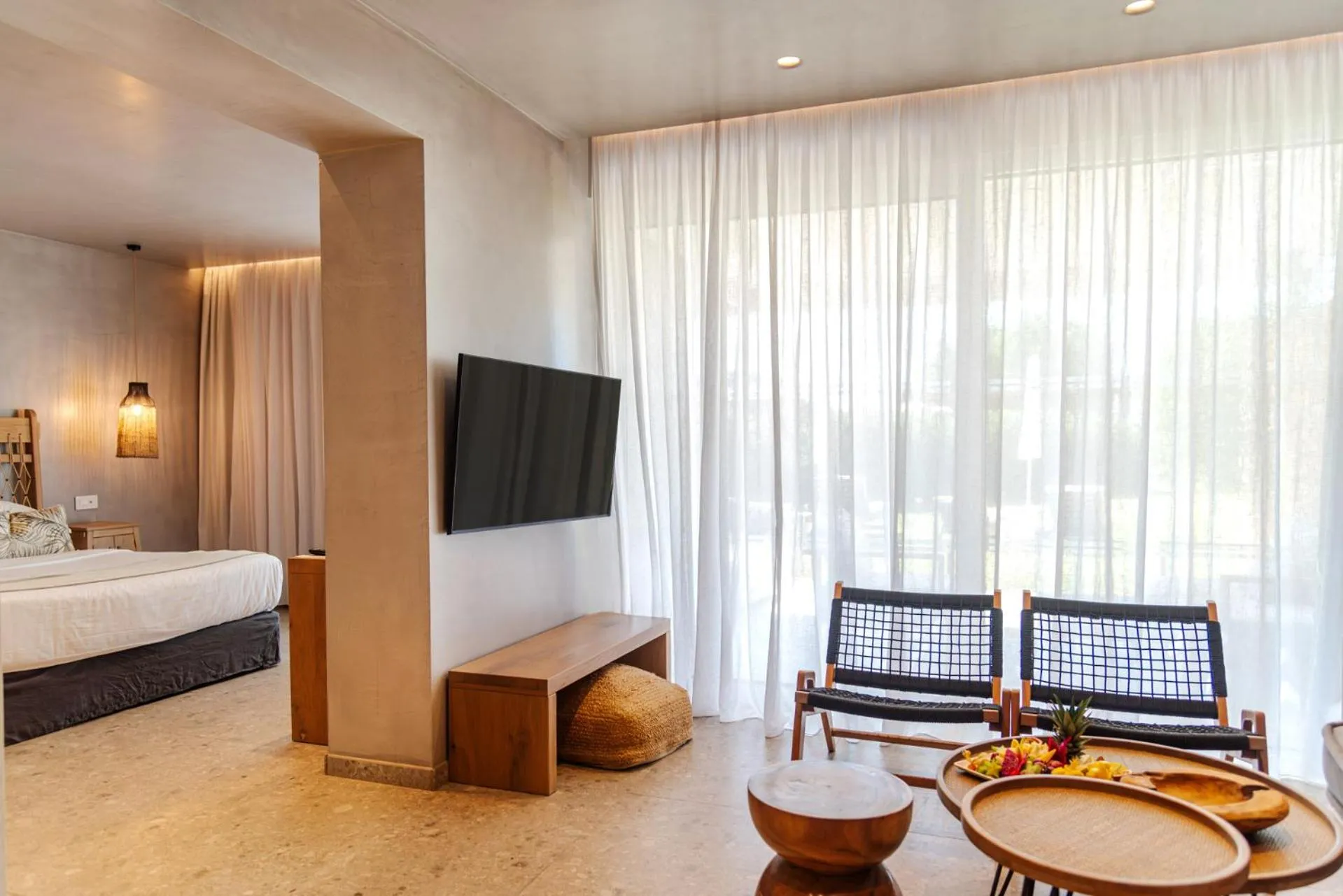 TV and multimedia, Bed in Grecian Bay